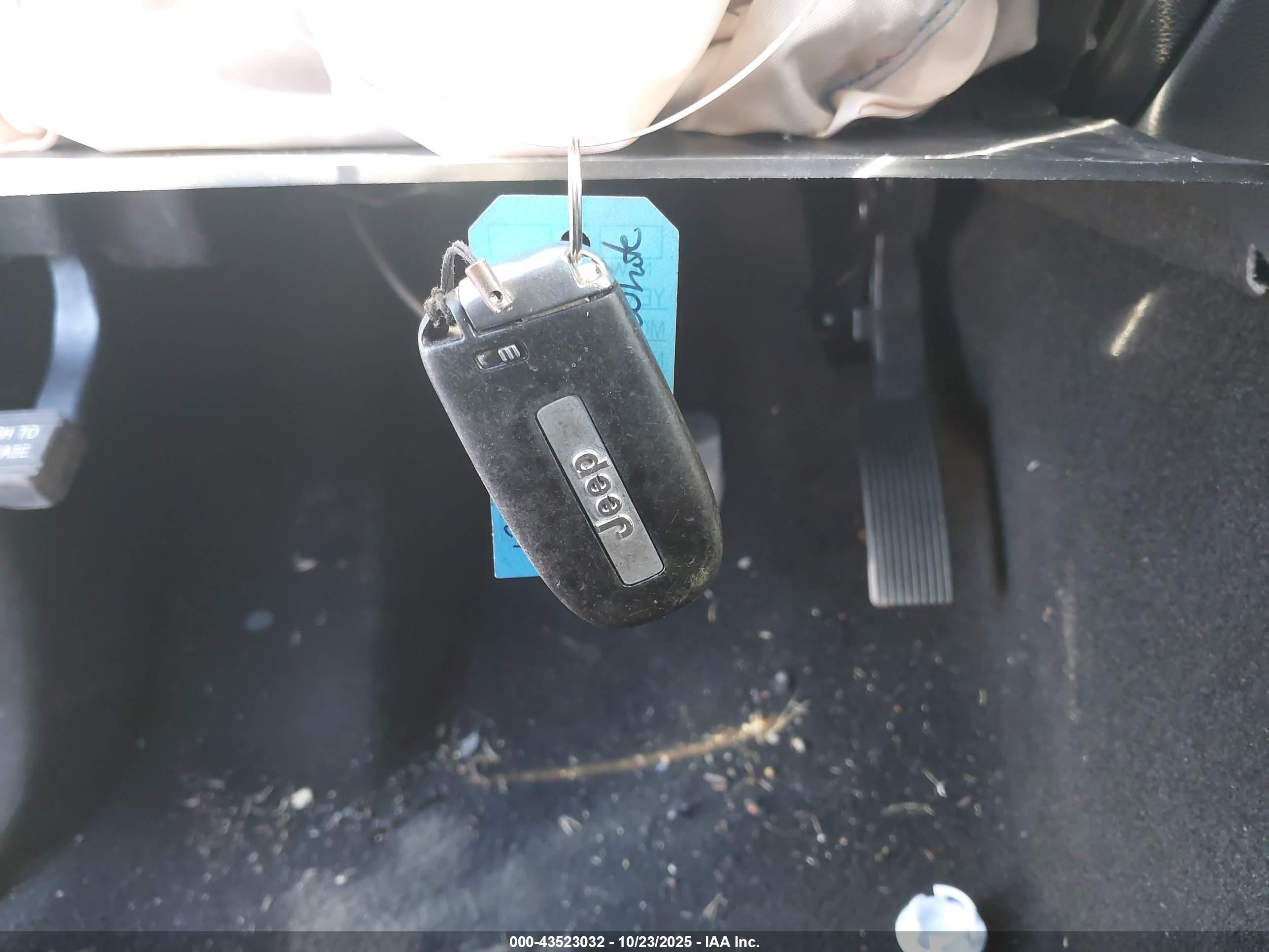 JEEP GRAND image 11