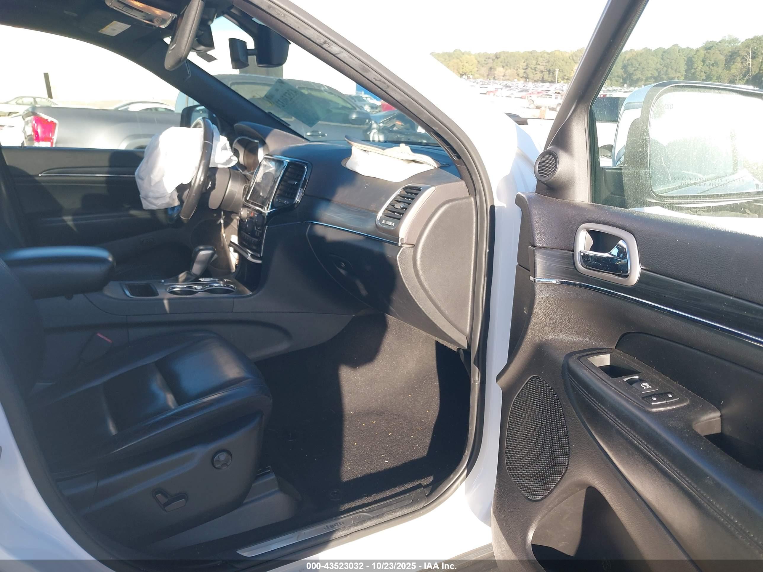 JEEP GRAND image 5