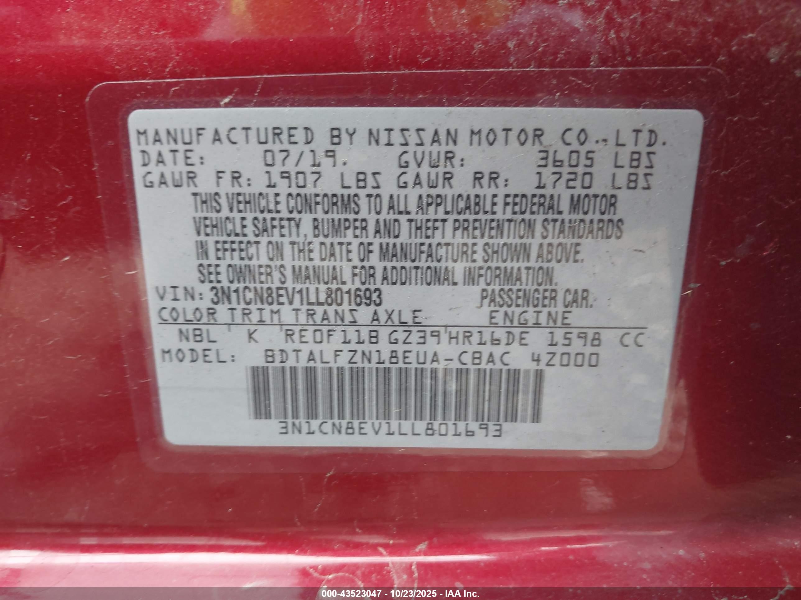 NISSAN VERSA image 9