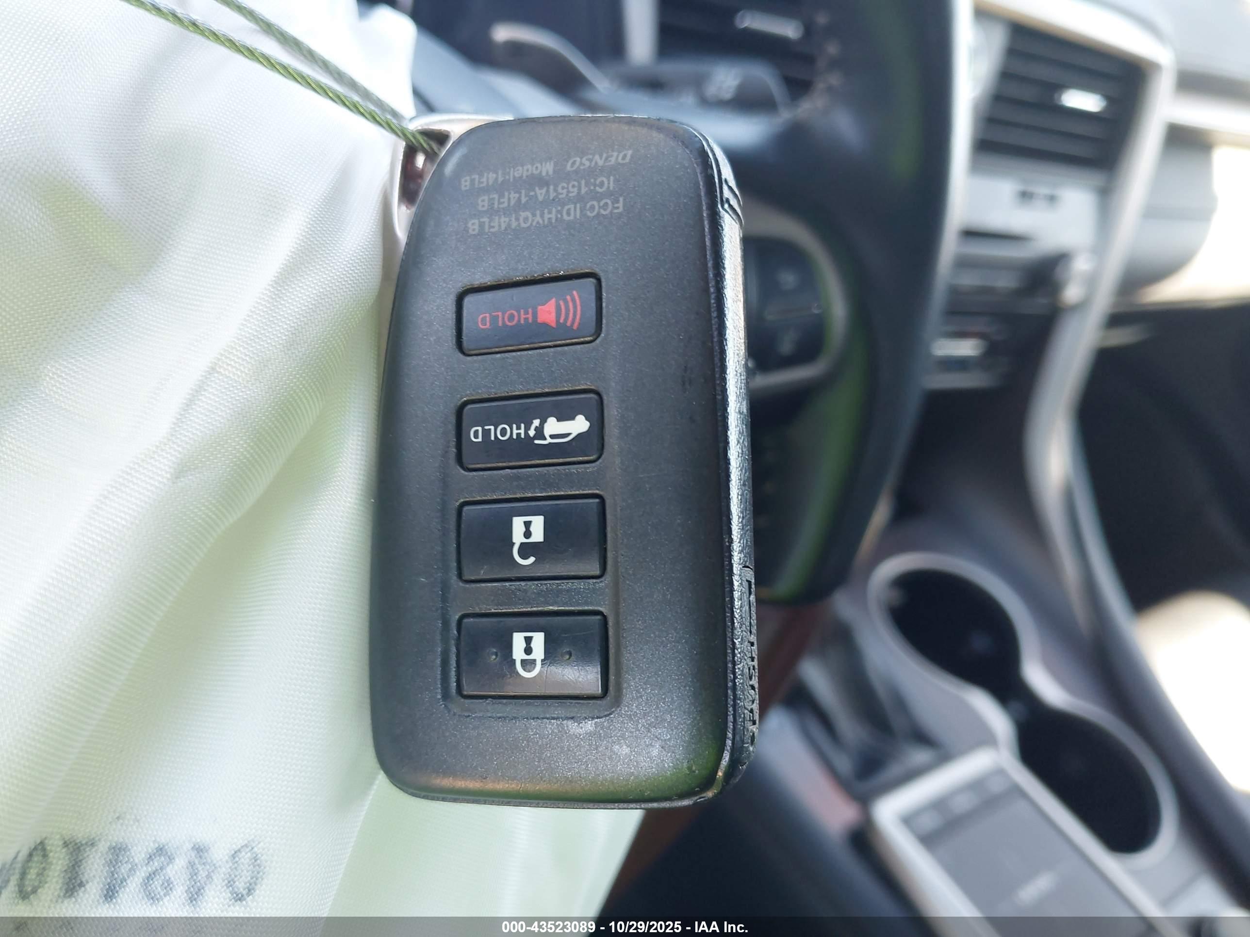 LEXUS RX image 11