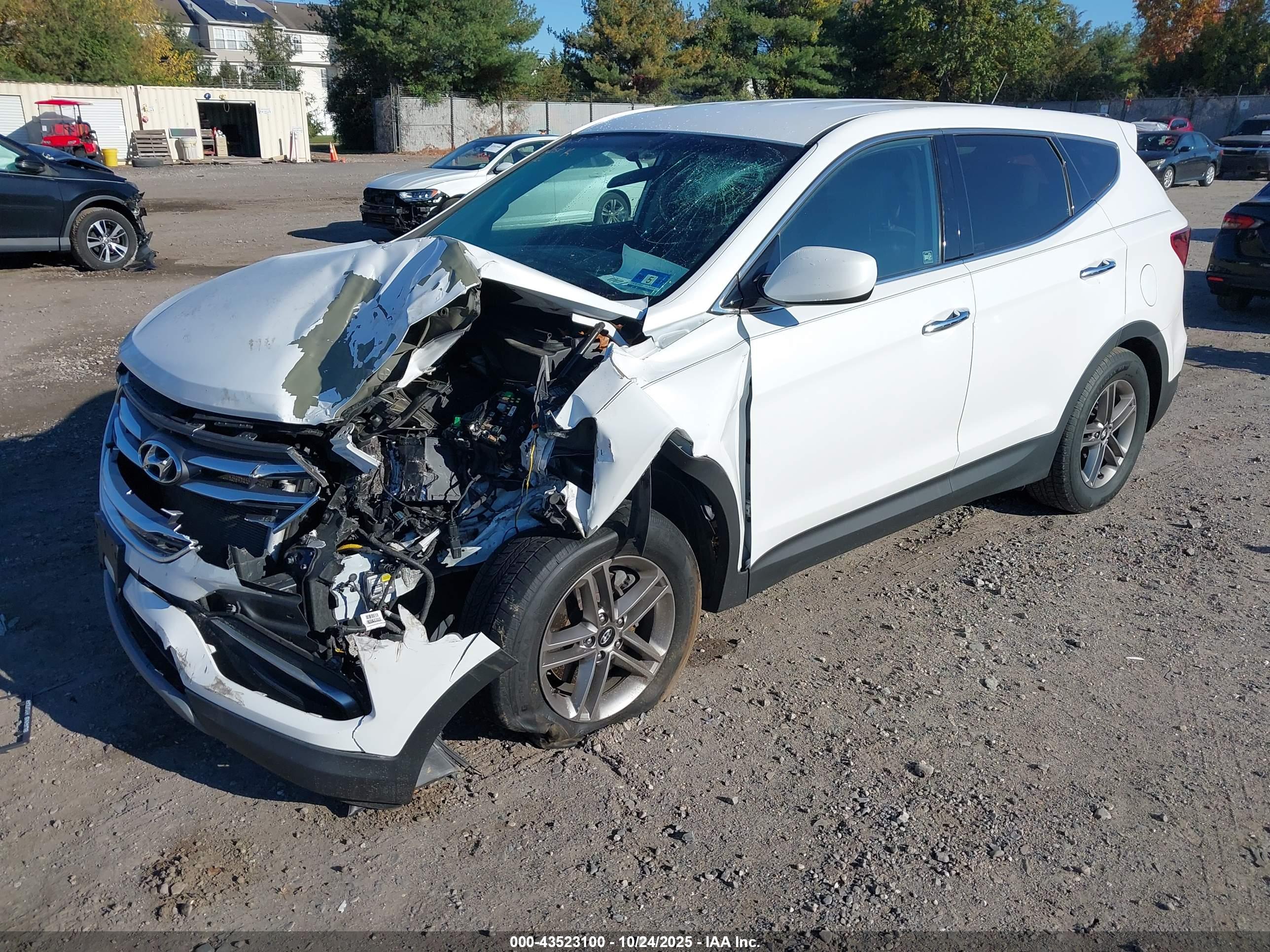 HYUNDAI SANTA image 2