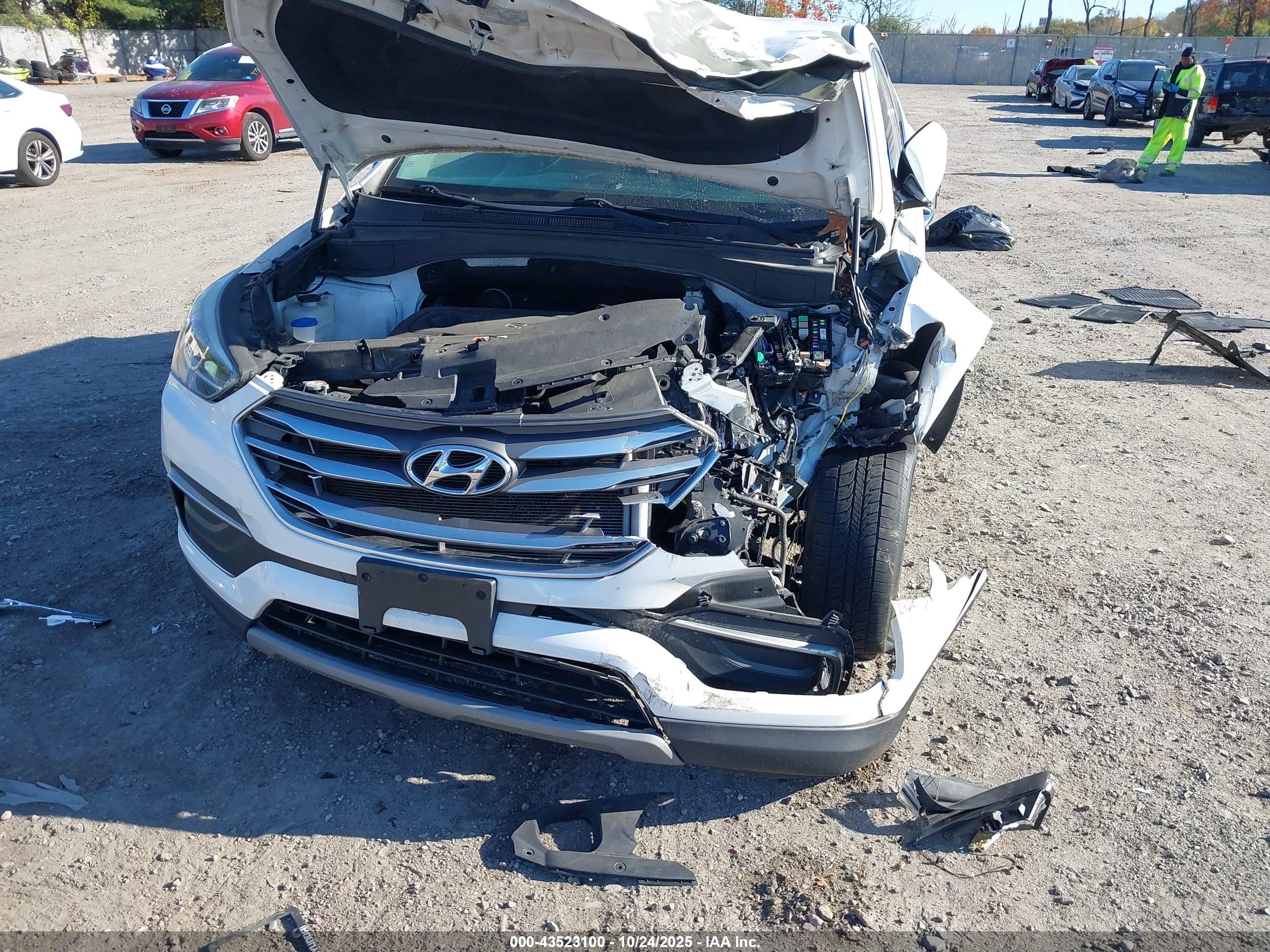 HYUNDAI SANTA image 6