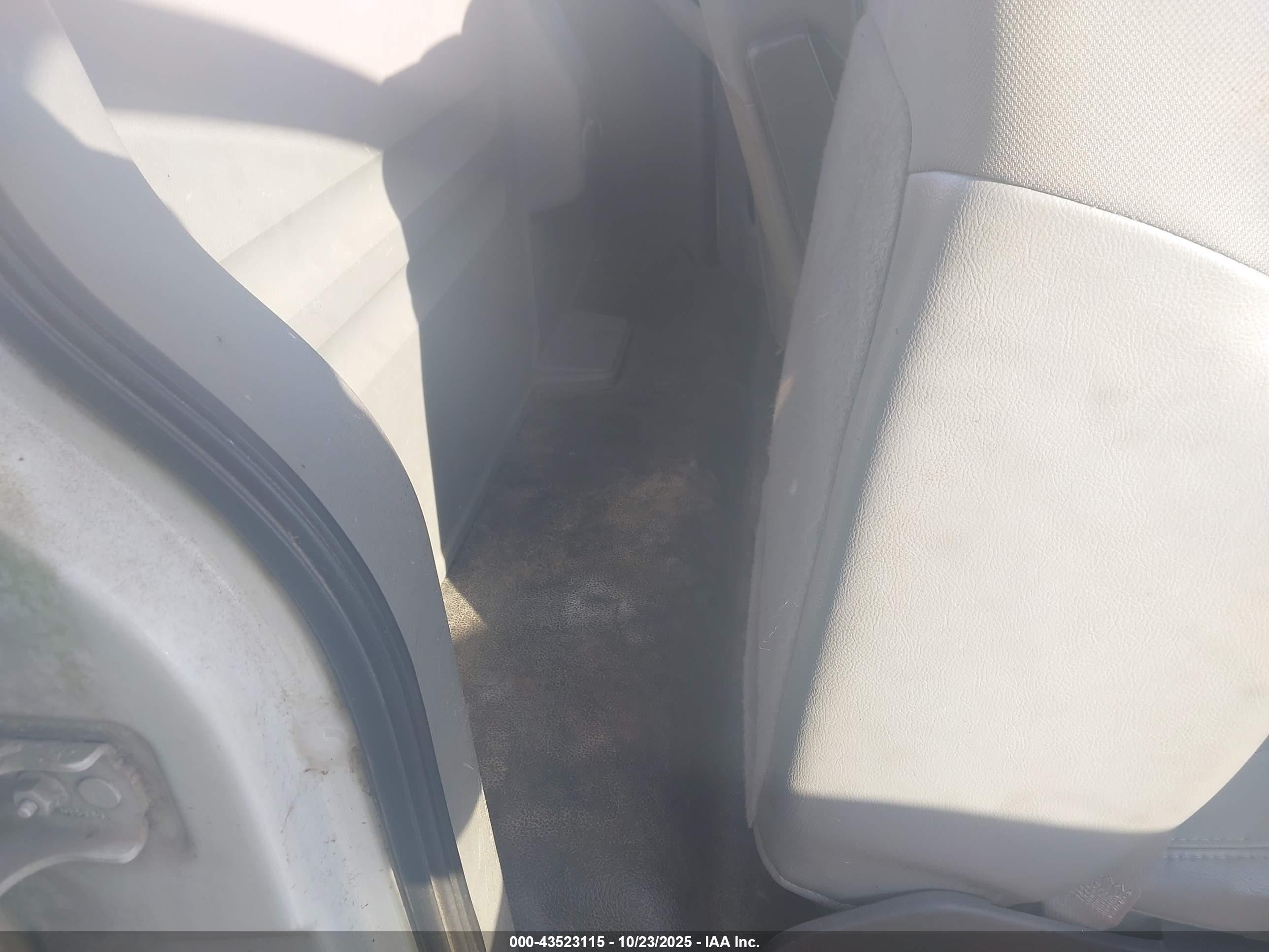 FORD F-150 image 8