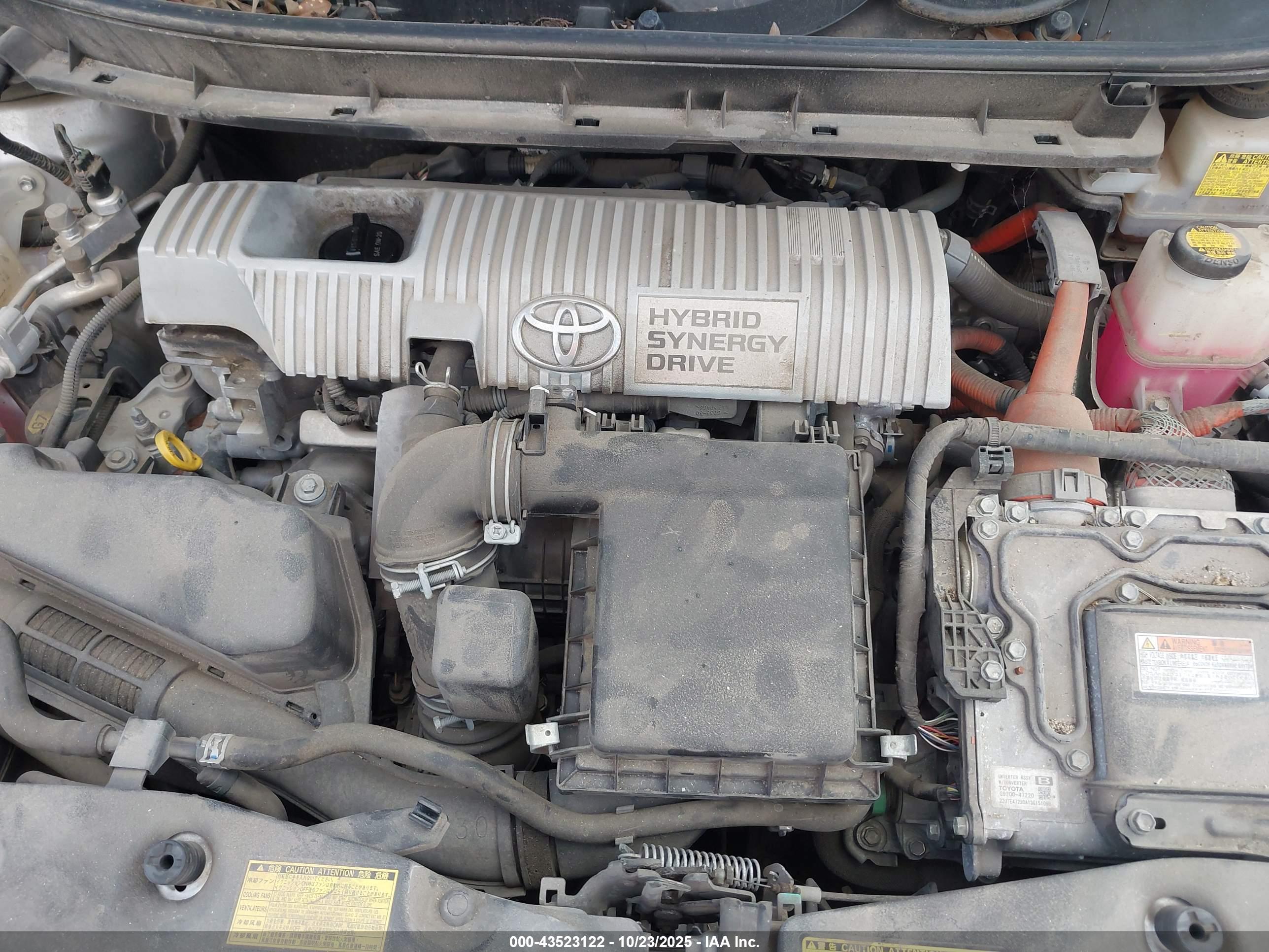 TOYOTA PRIUS image 10