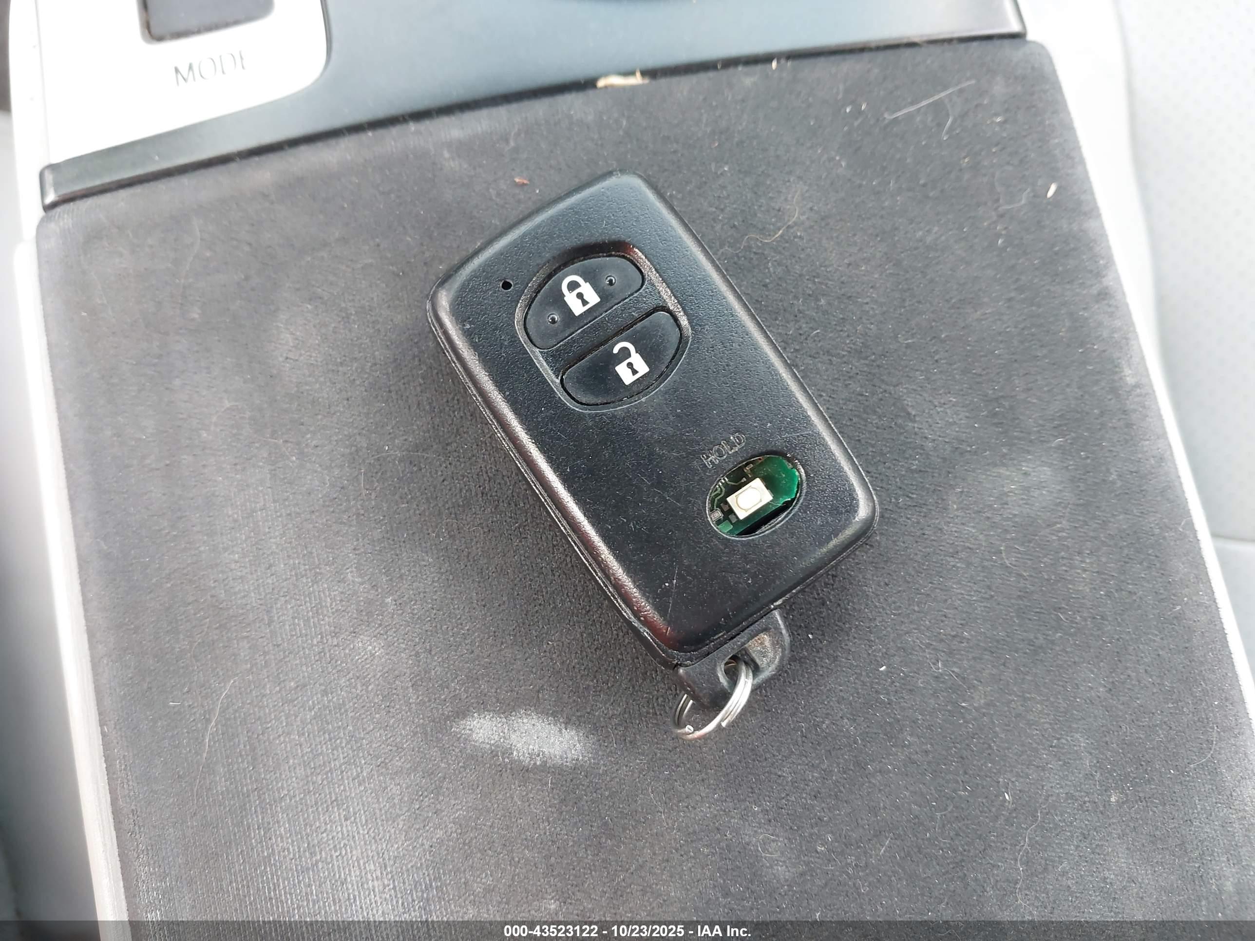 TOYOTA PRIUS image 11