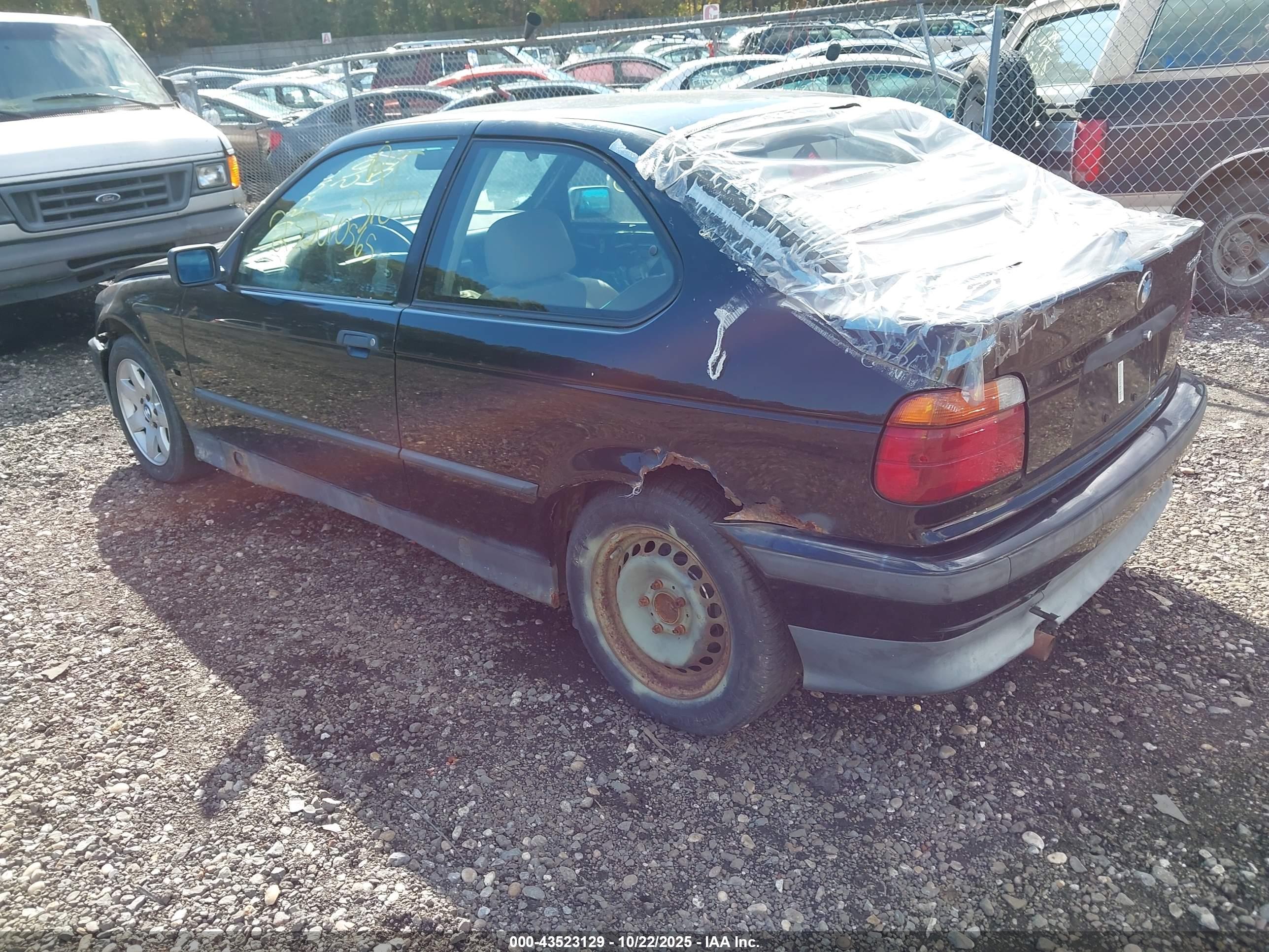 BMW 318 image 3