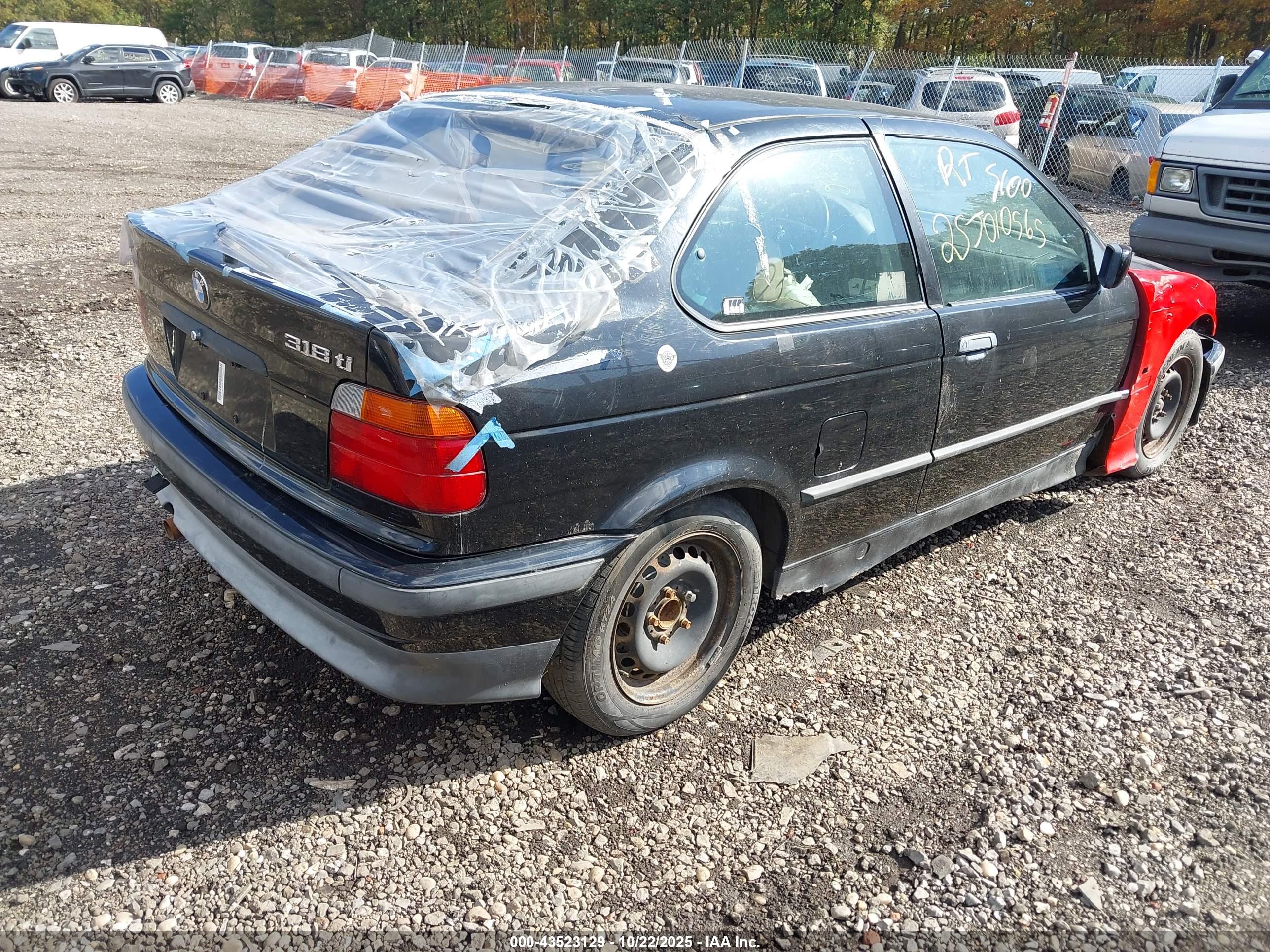 BMW 318 image 4
