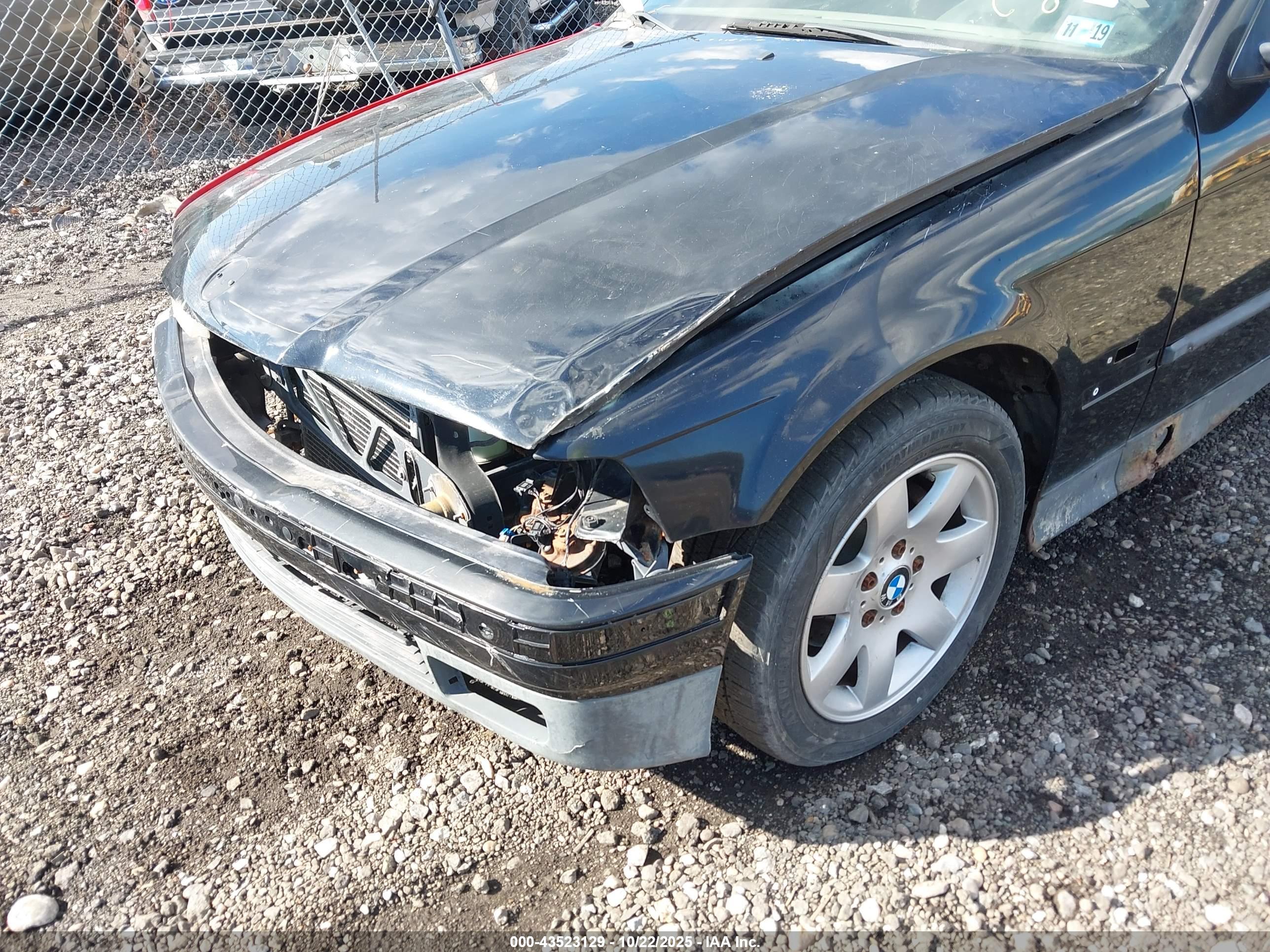 BMW 318 image 6