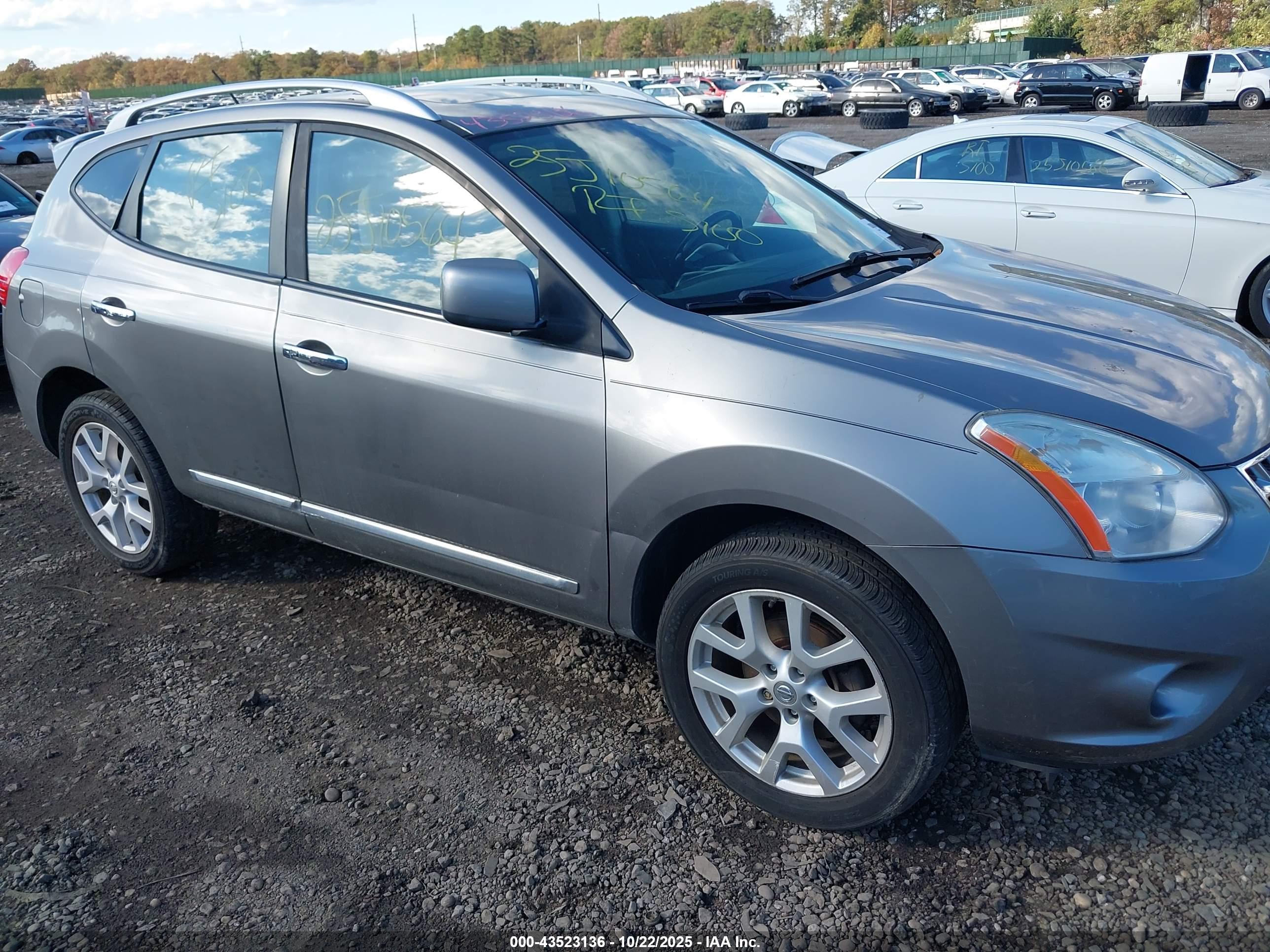 NISSAN ROGUE image 6