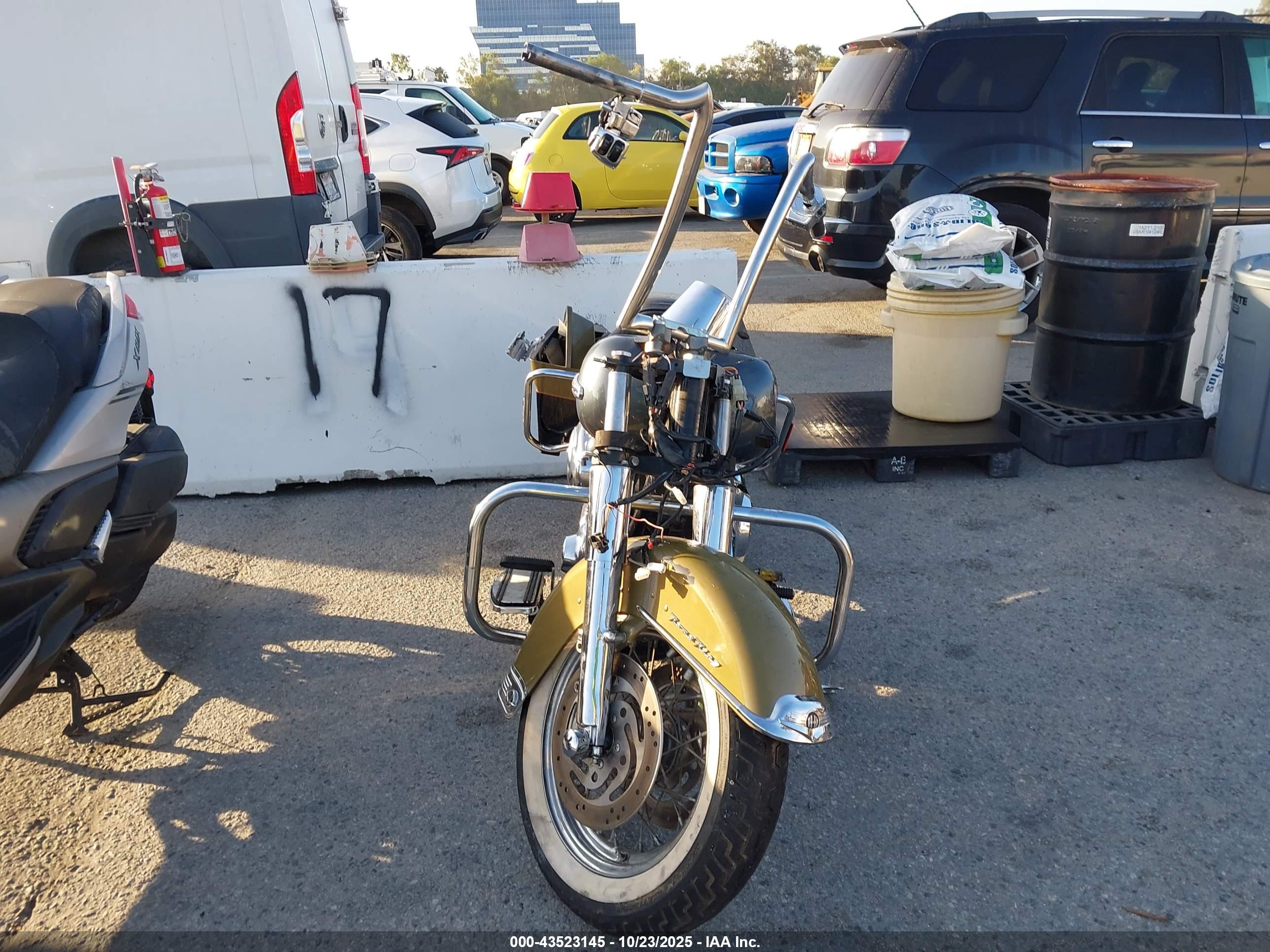 HARLEY-DAVIDSON FLHRCI image 5