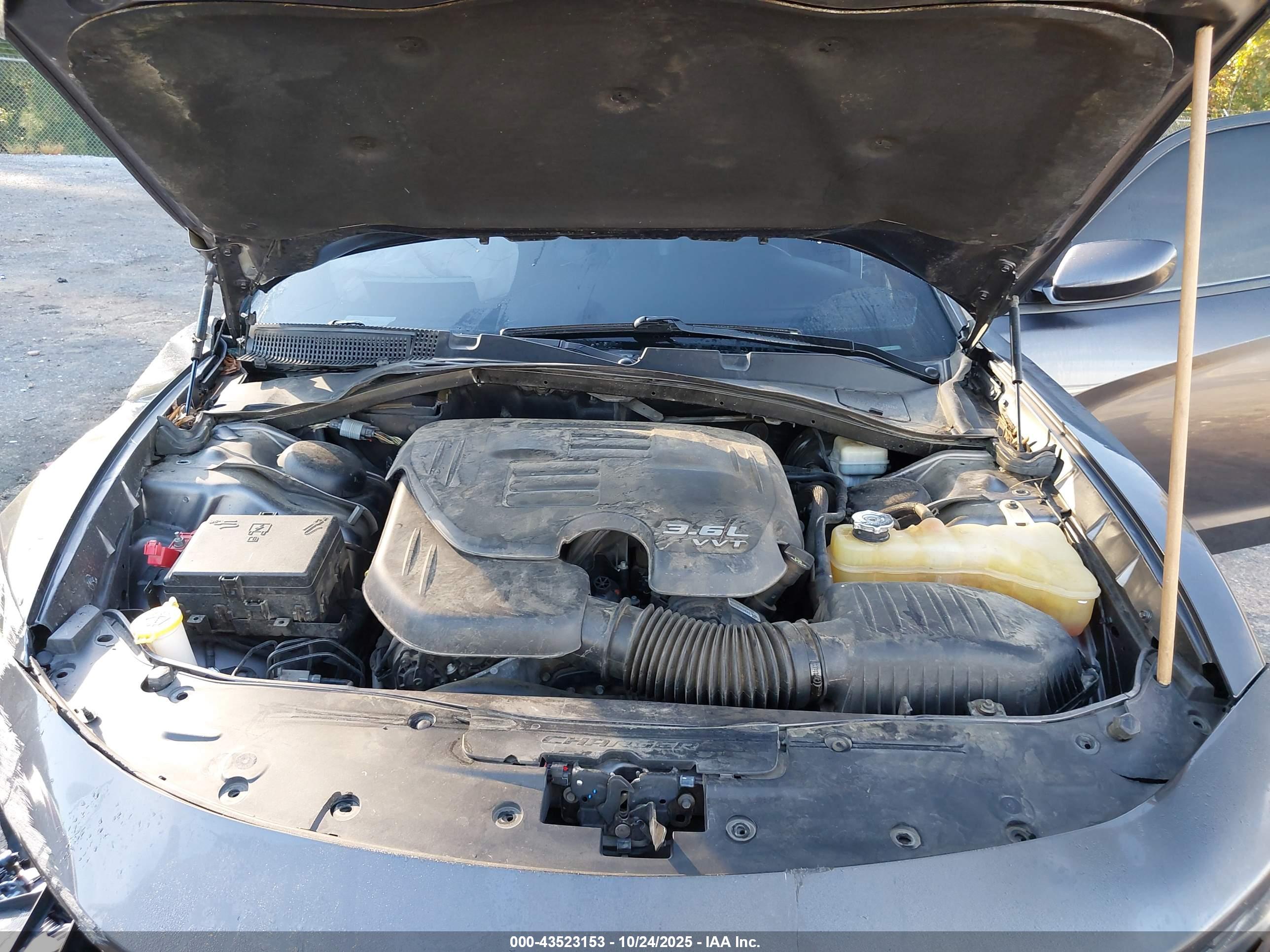 DODGE CHARGER image 10