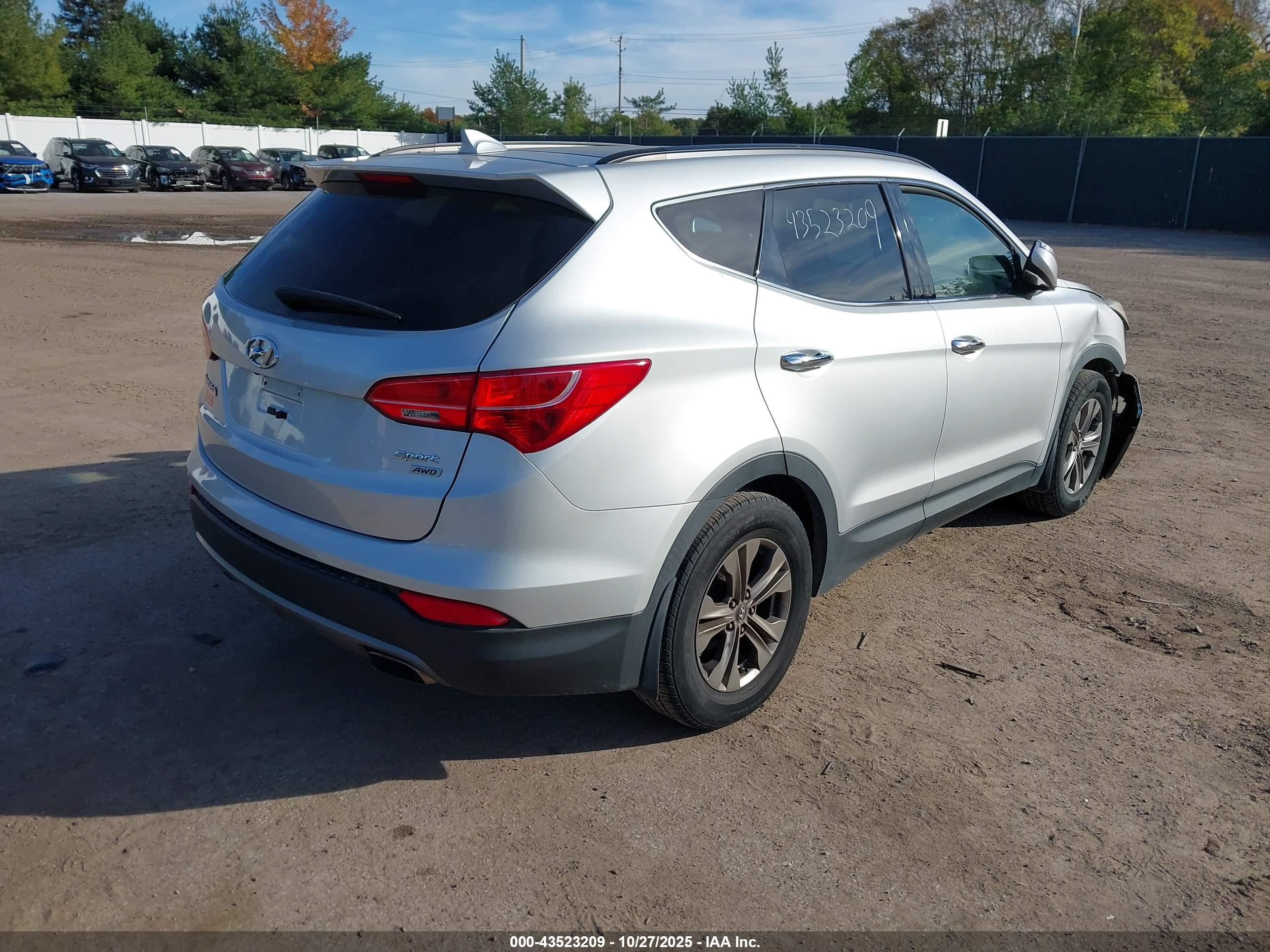 HYUNDAI SANTA image 4