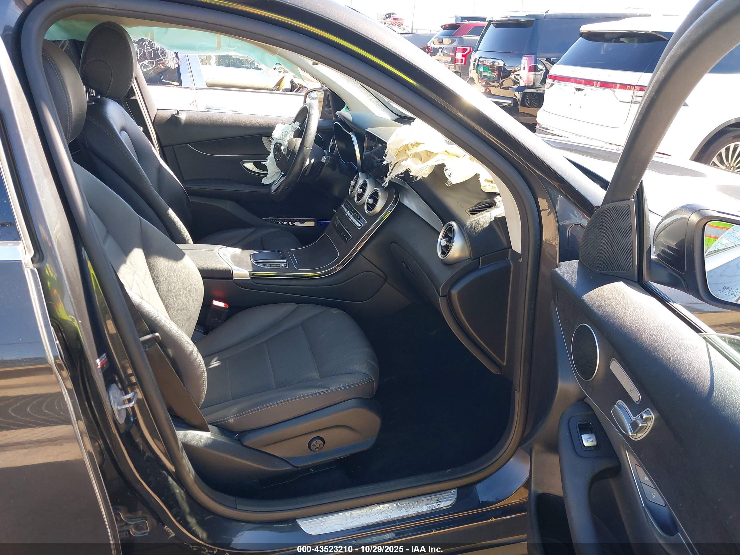 MERCEDES-BENZ GLC image 5