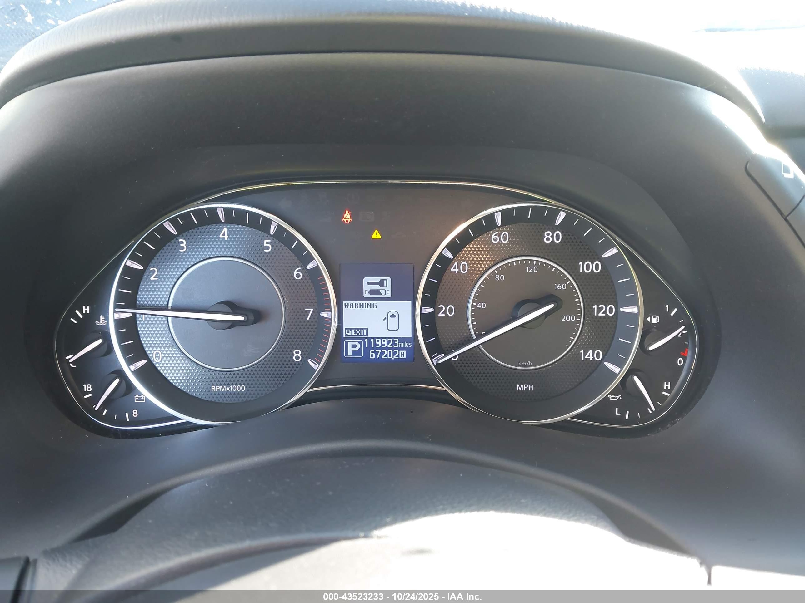 NISSAN ARMADA image 7
