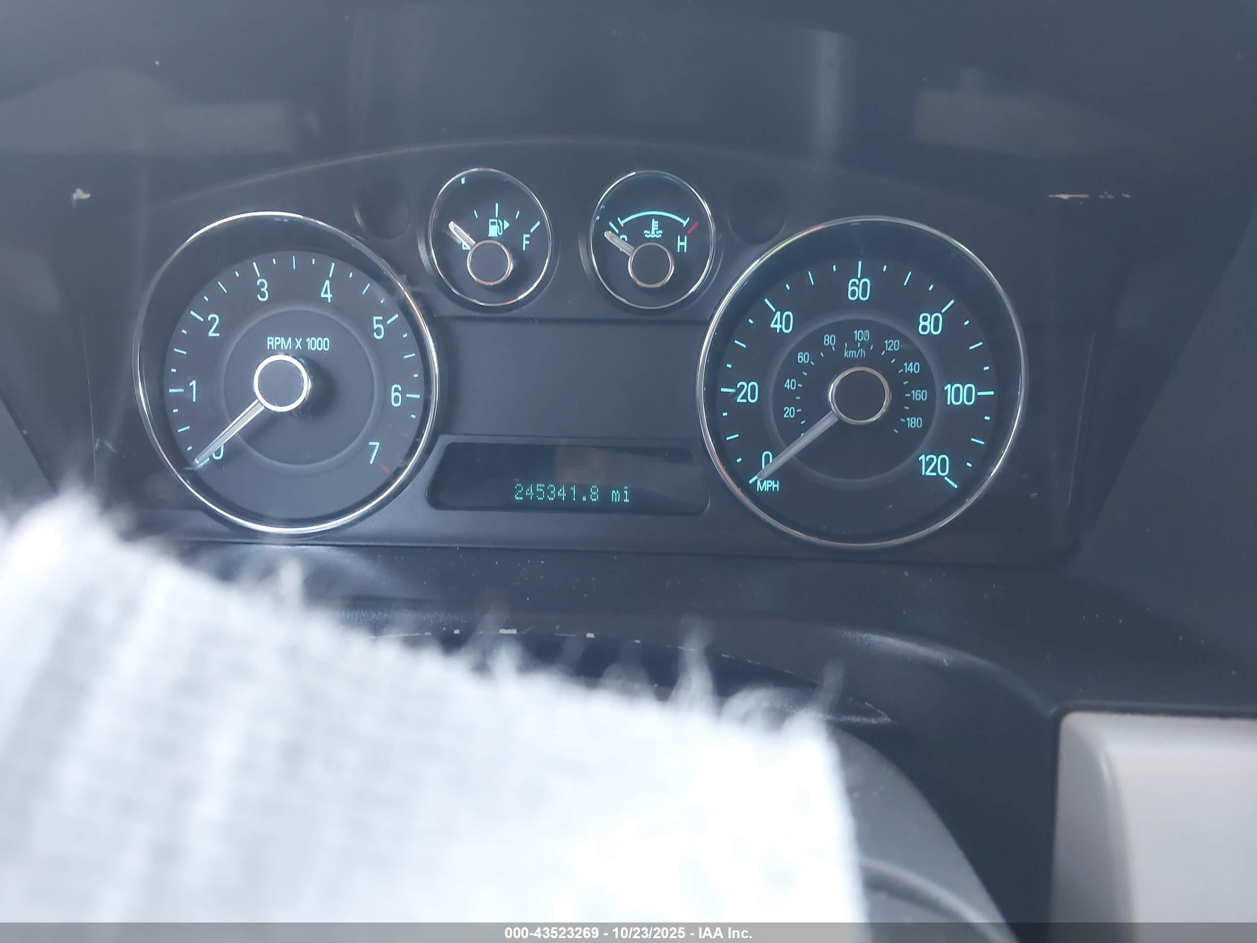 FORD FLEX image 7