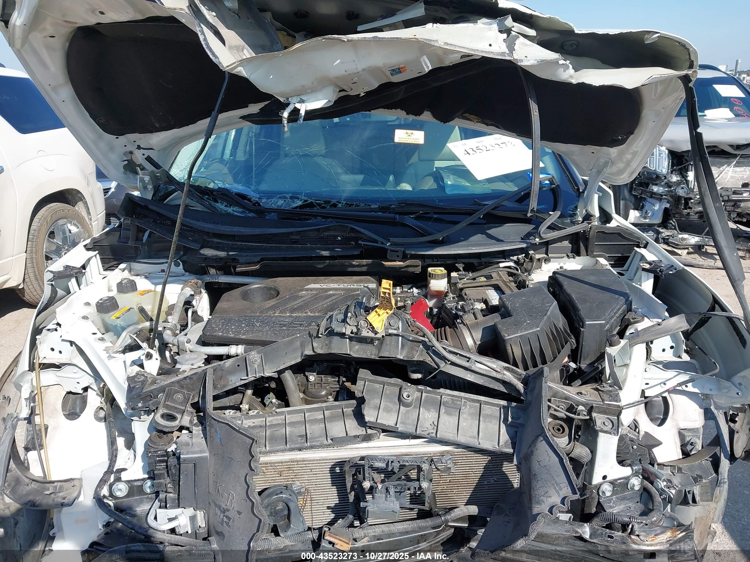 NISSAN ROGUE image 10