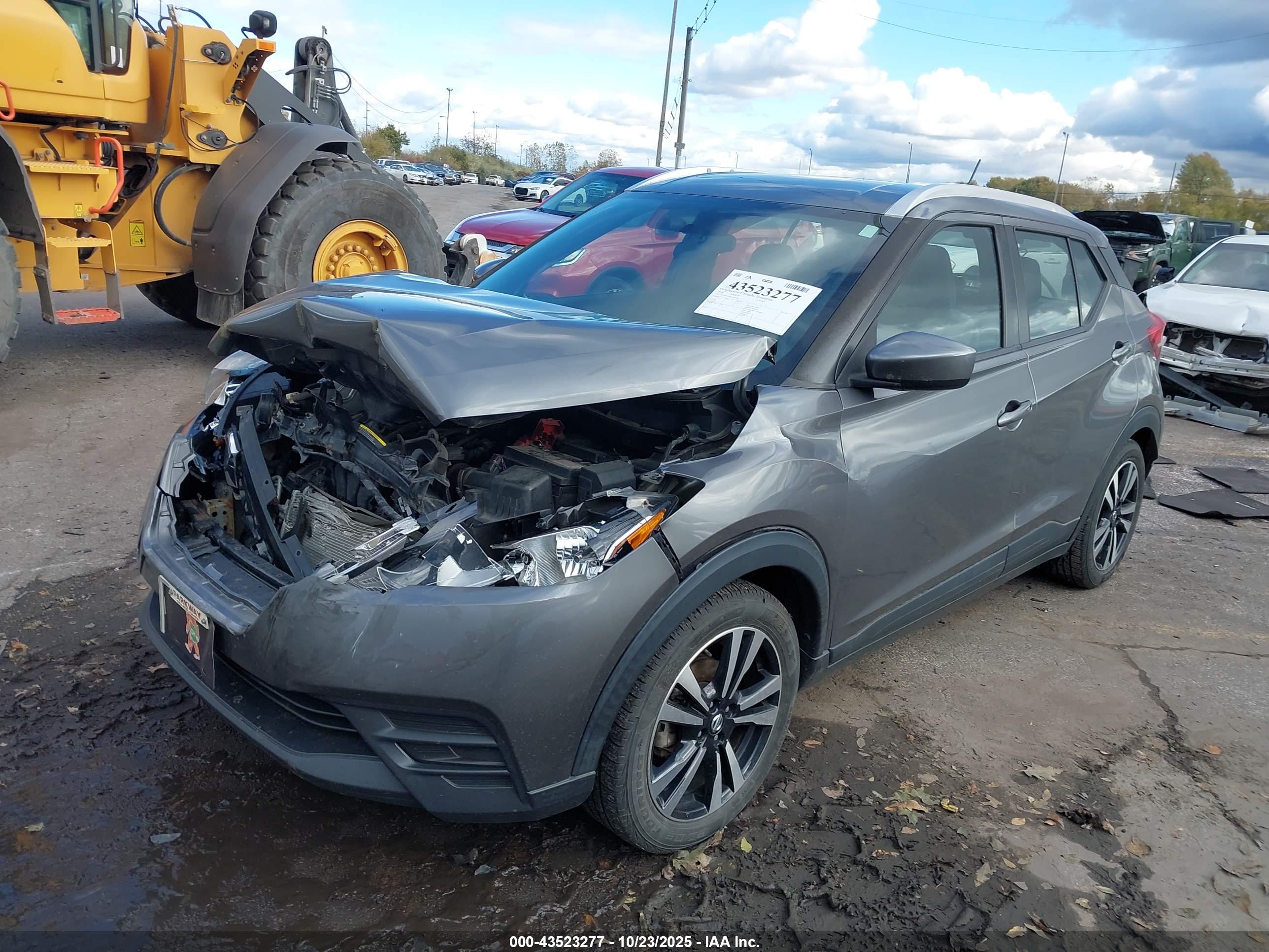 NISSAN KICKS image 2