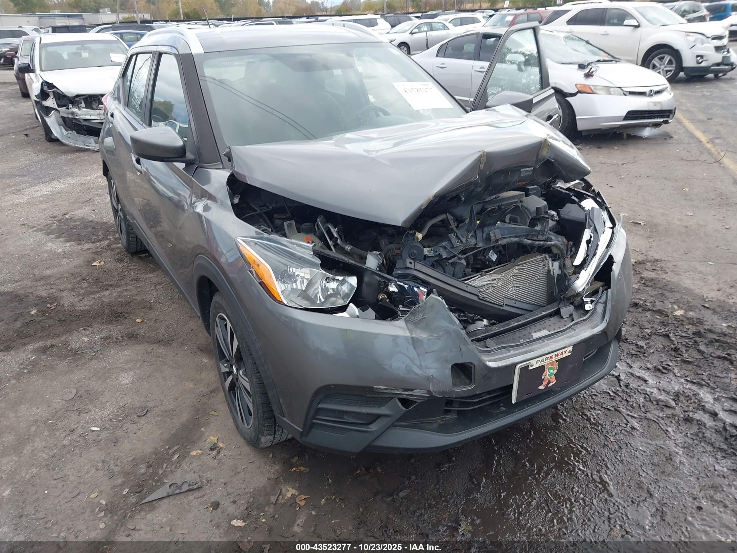 NISSAN KICKS image 6