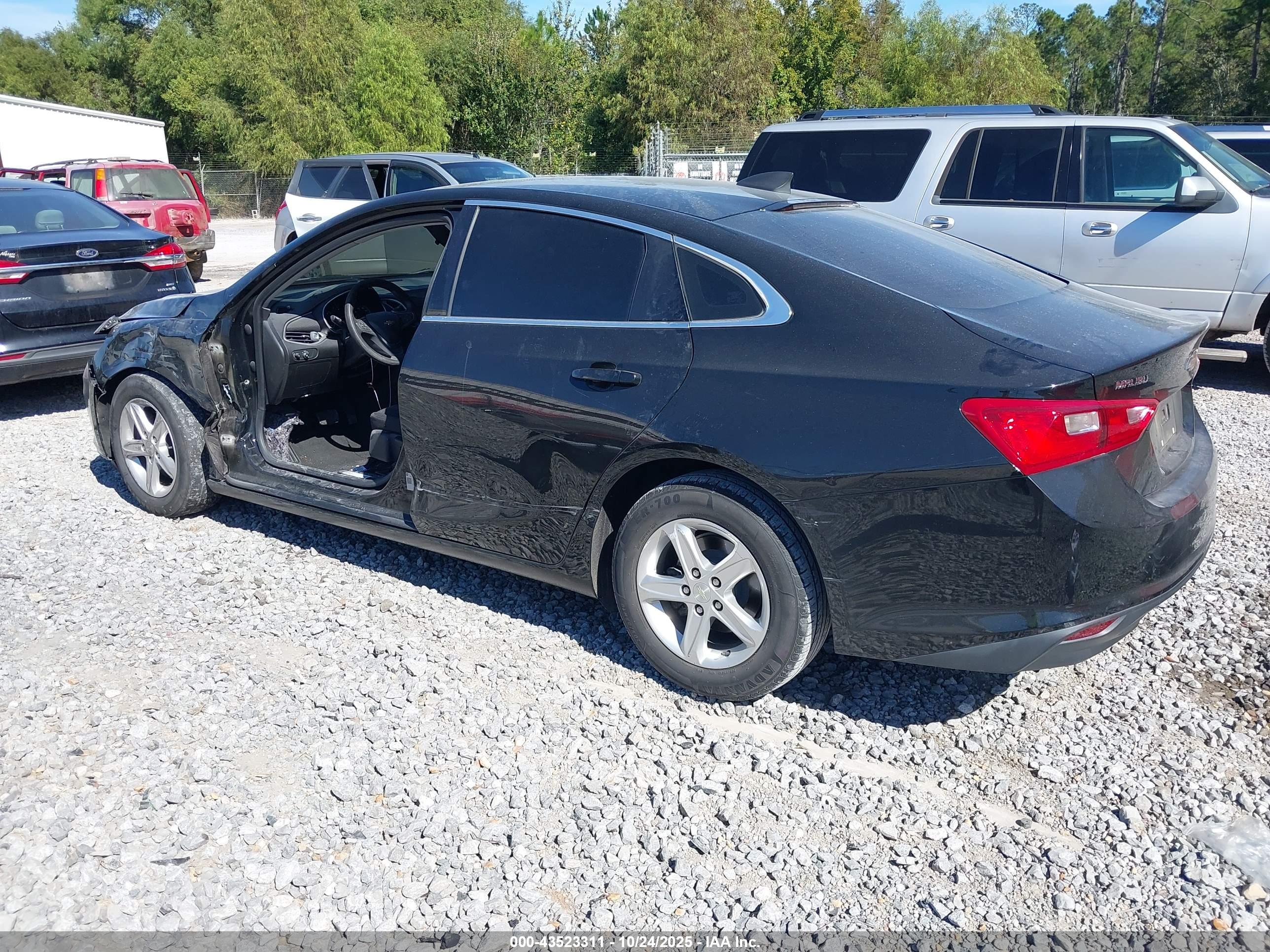 CHEVROLET MALIBU image 3