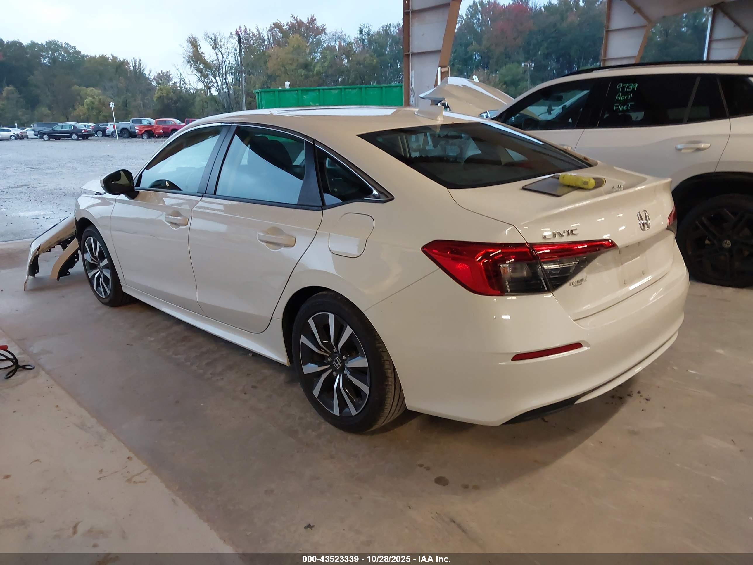 HONDA CIVIC image 3