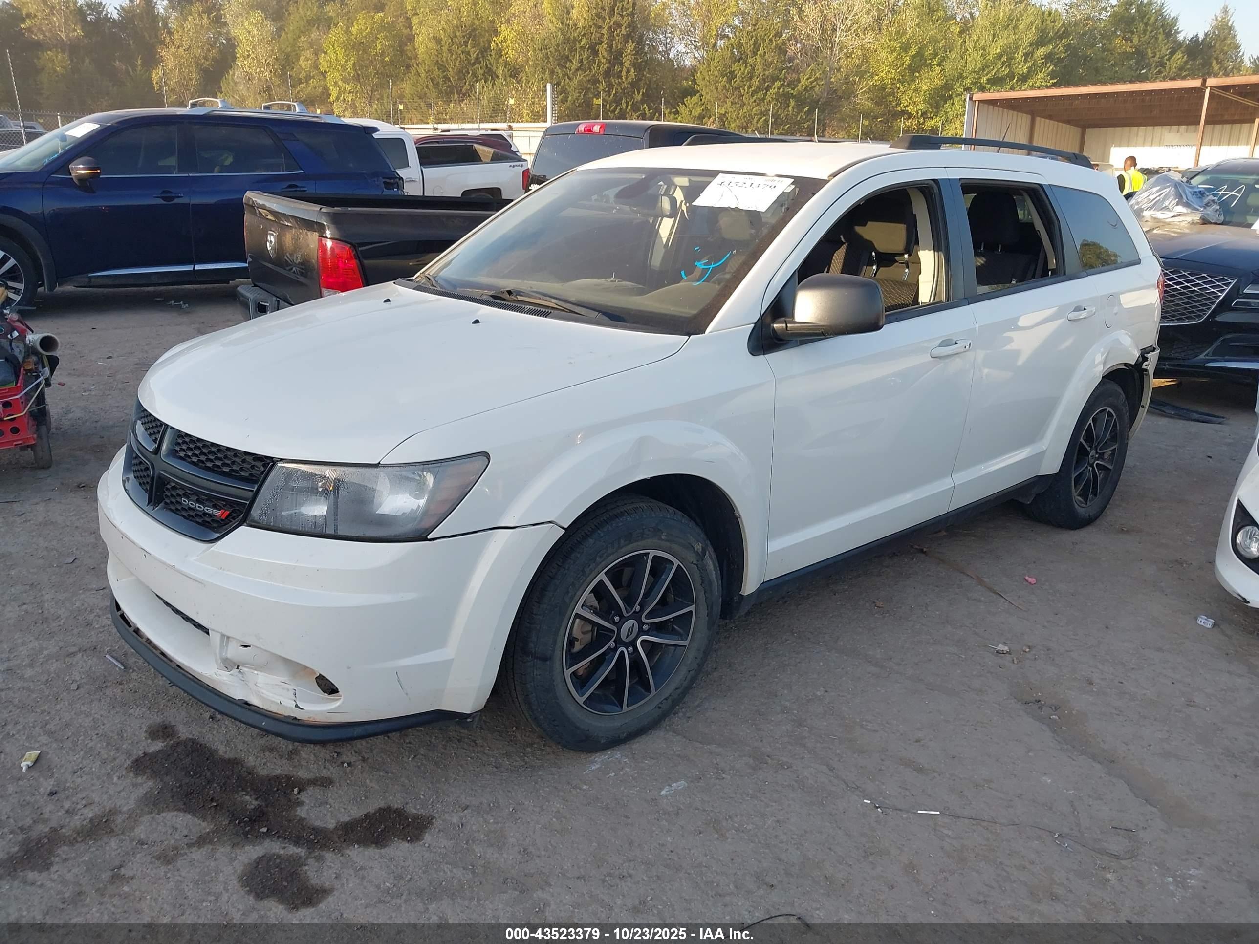 DODGE JOURNEY image 2