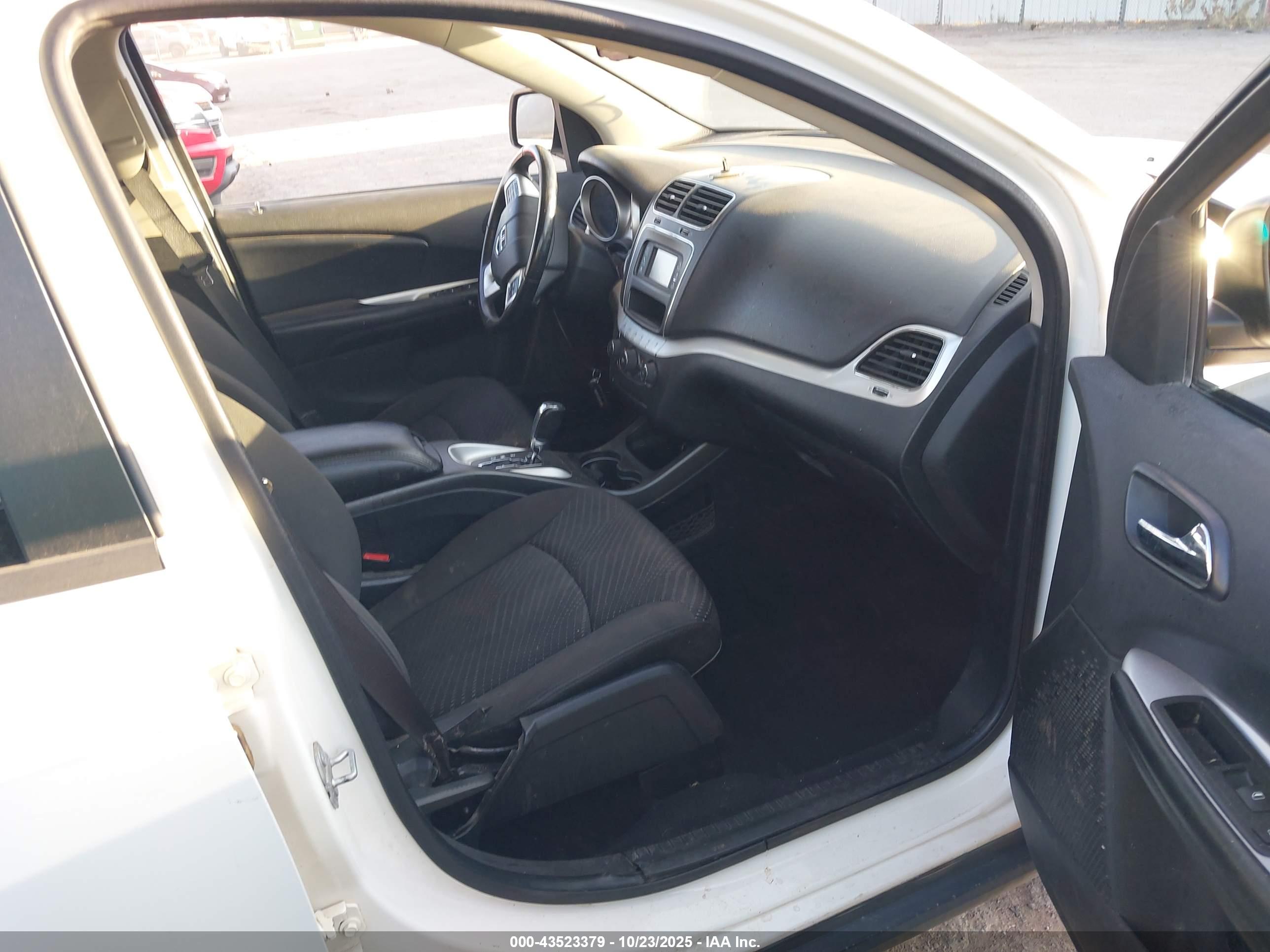 DODGE JOURNEY image 5