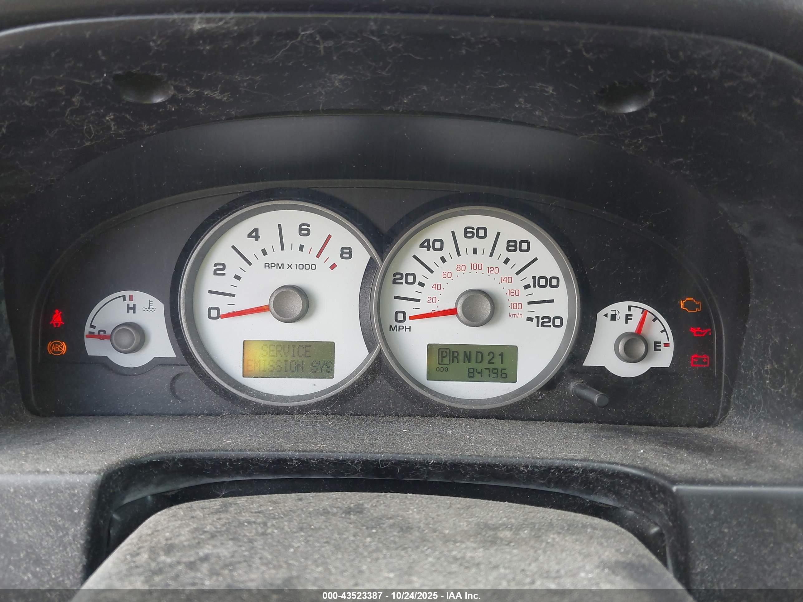 FORD ESCAPE image 7