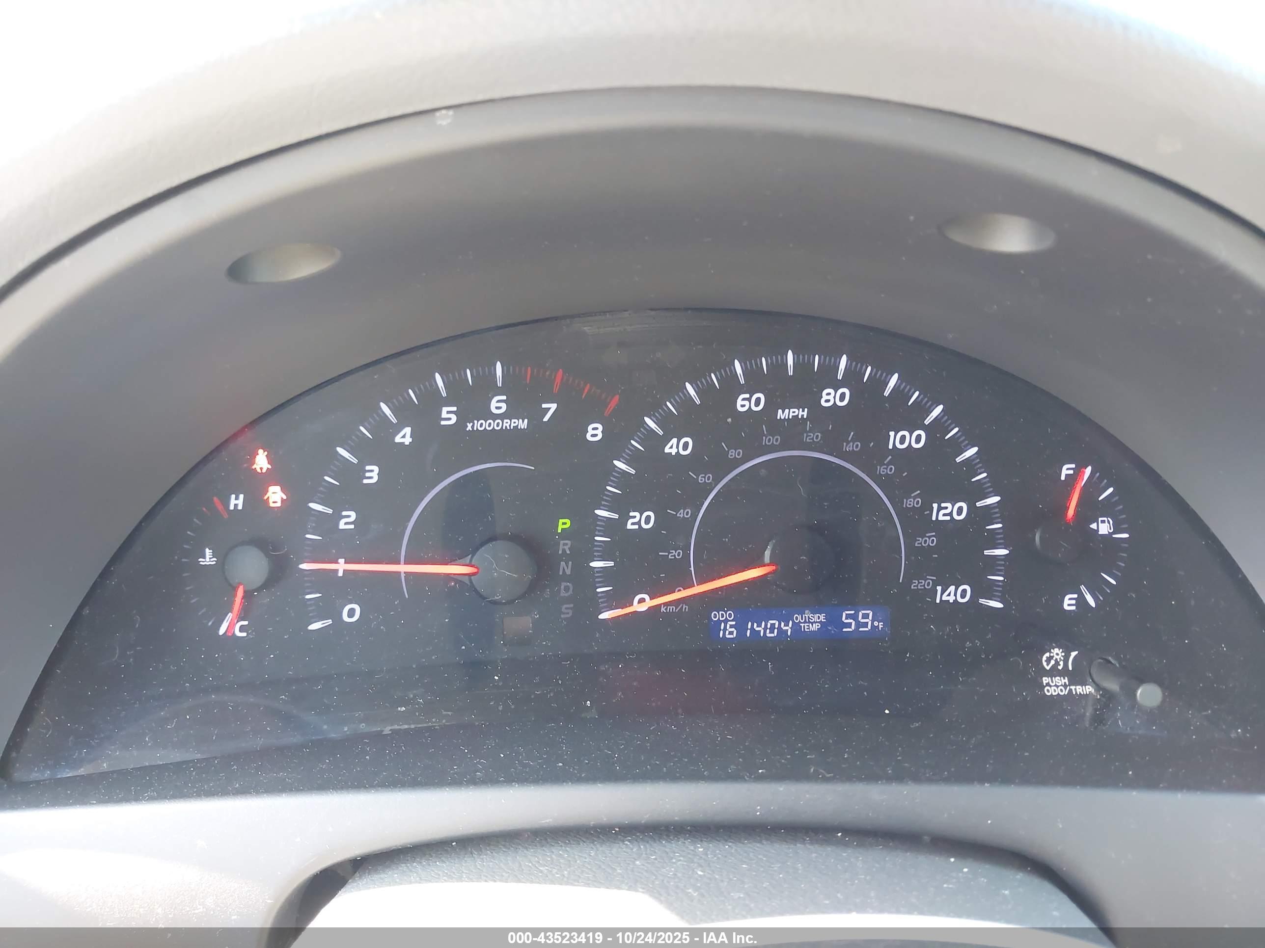 TOYOTA CAMRY image 7