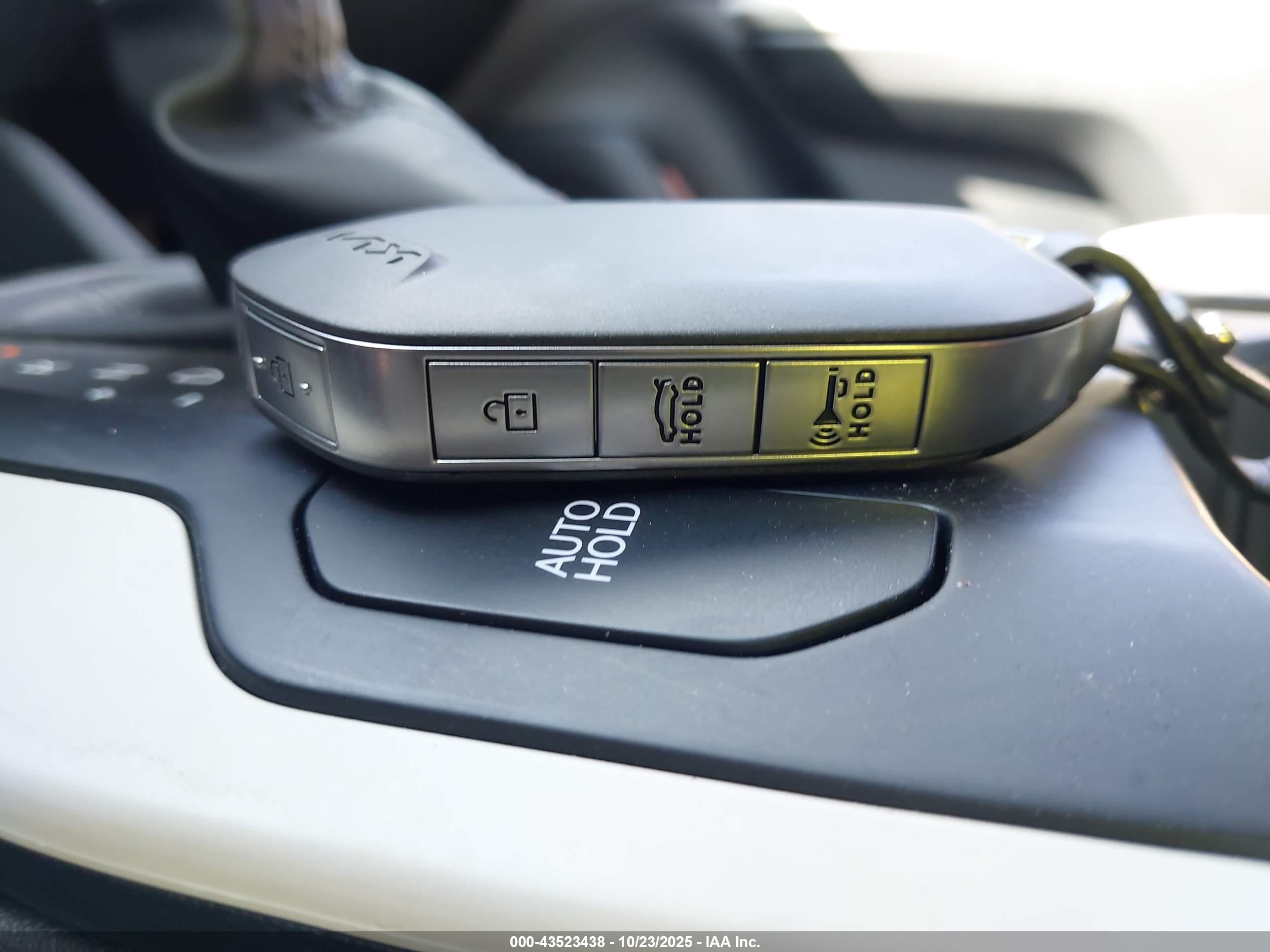 KIA K4 image 11