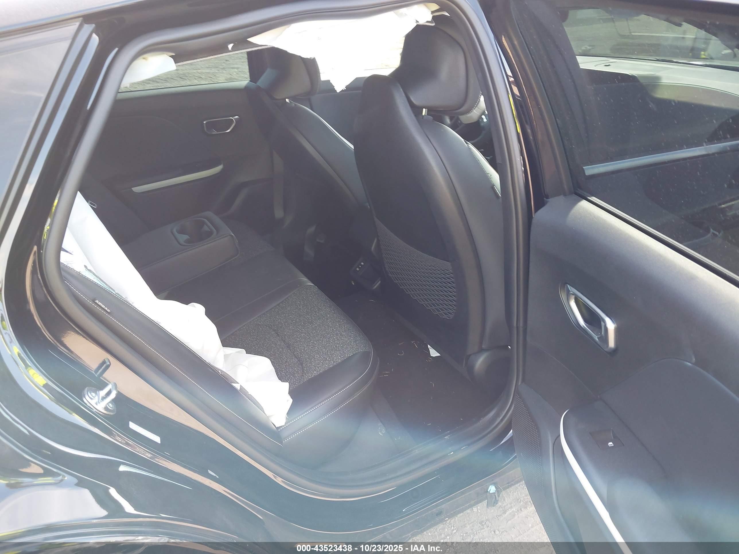 KIA K4 image 8