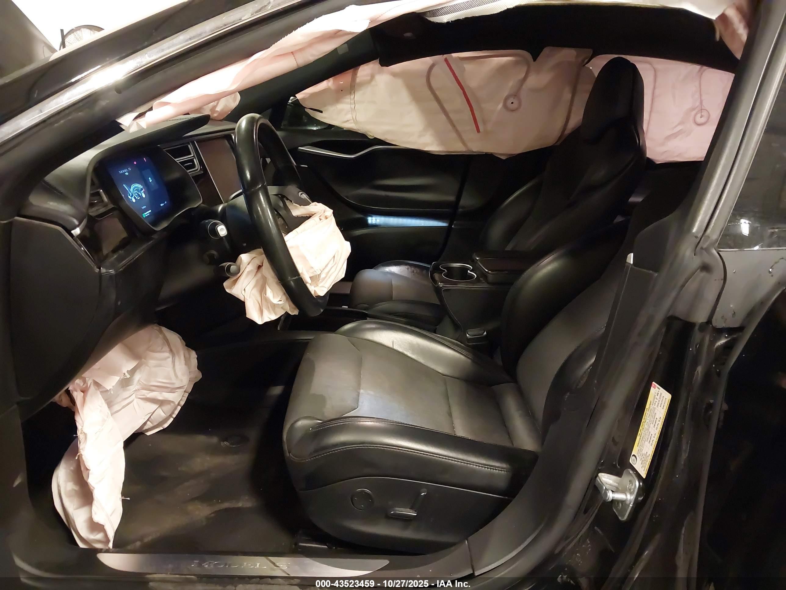 TESLA MODEL image 5