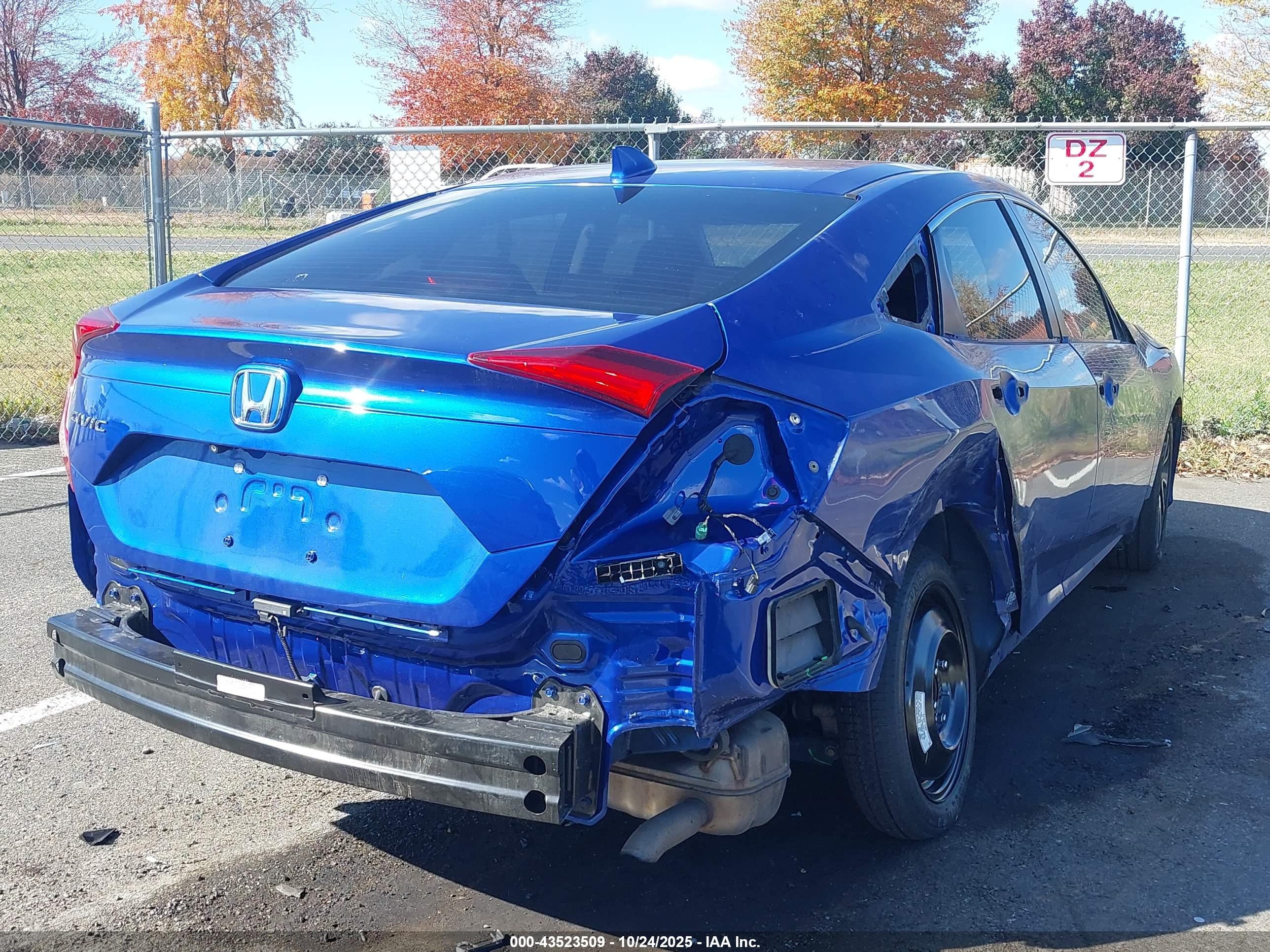 HONDA CIVIC image 4