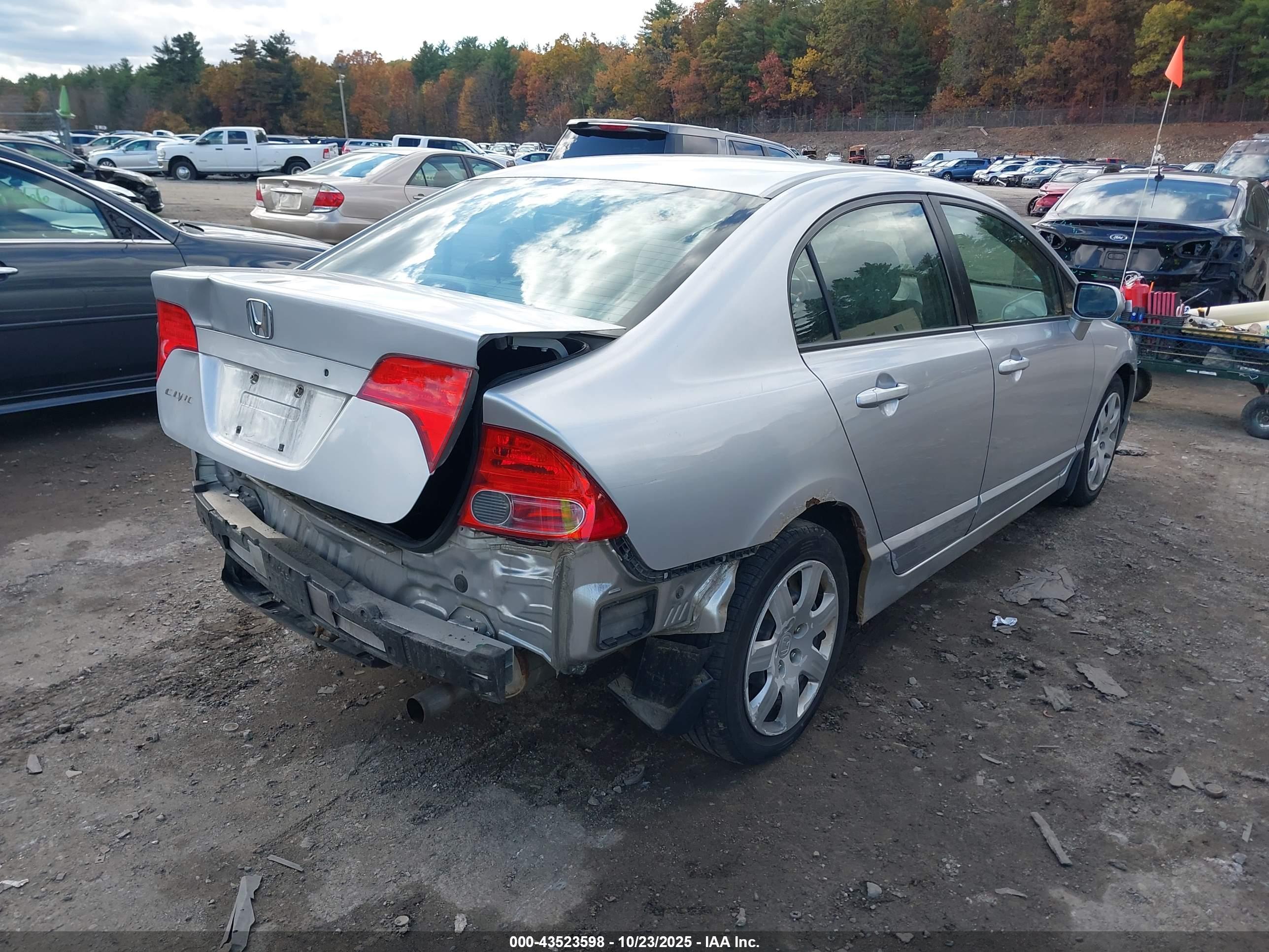 HONDA CIVIC image 4