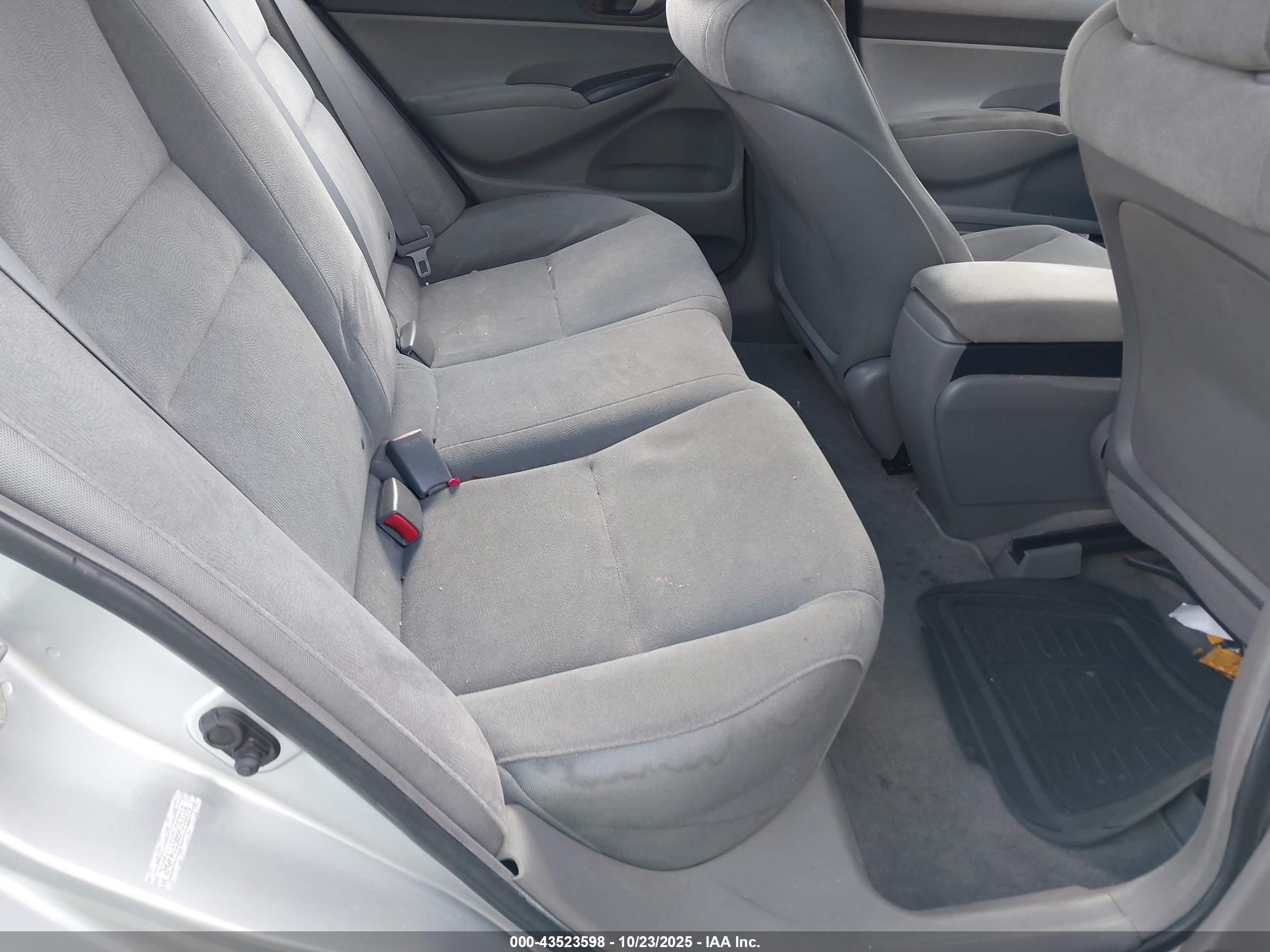 HONDA CIVIC image 8