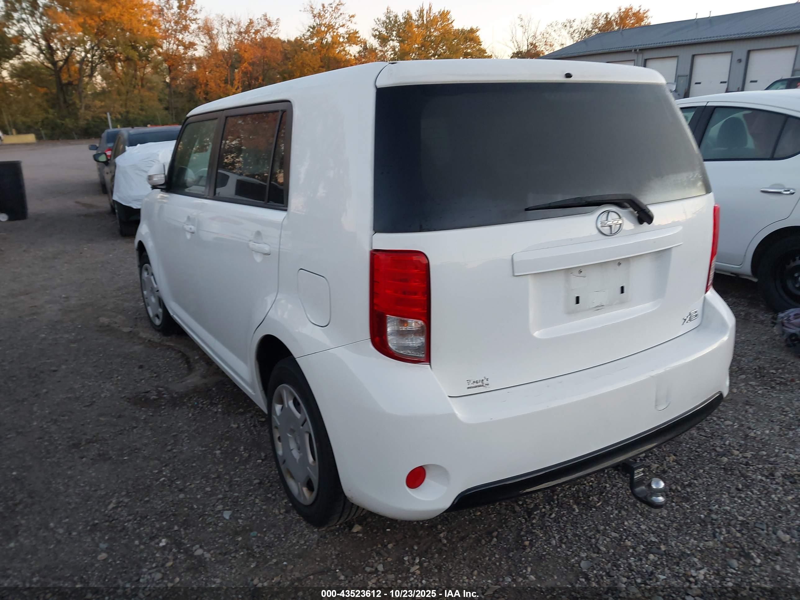 SCION XB image 3