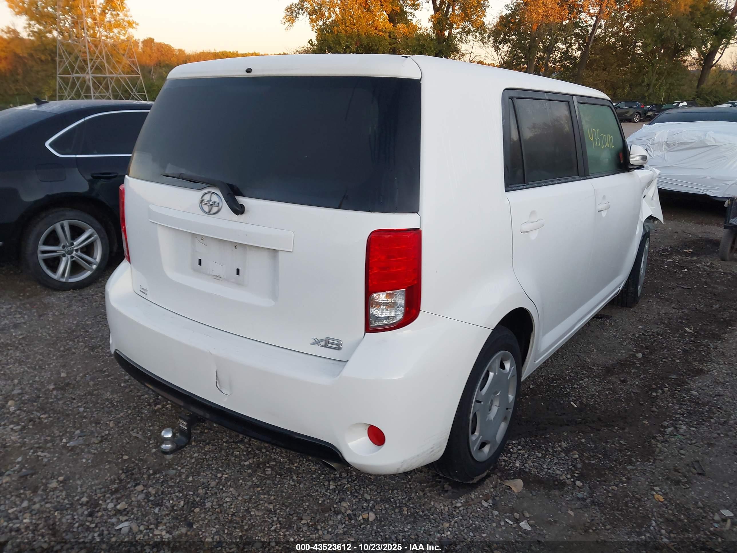 SCION XB image 4