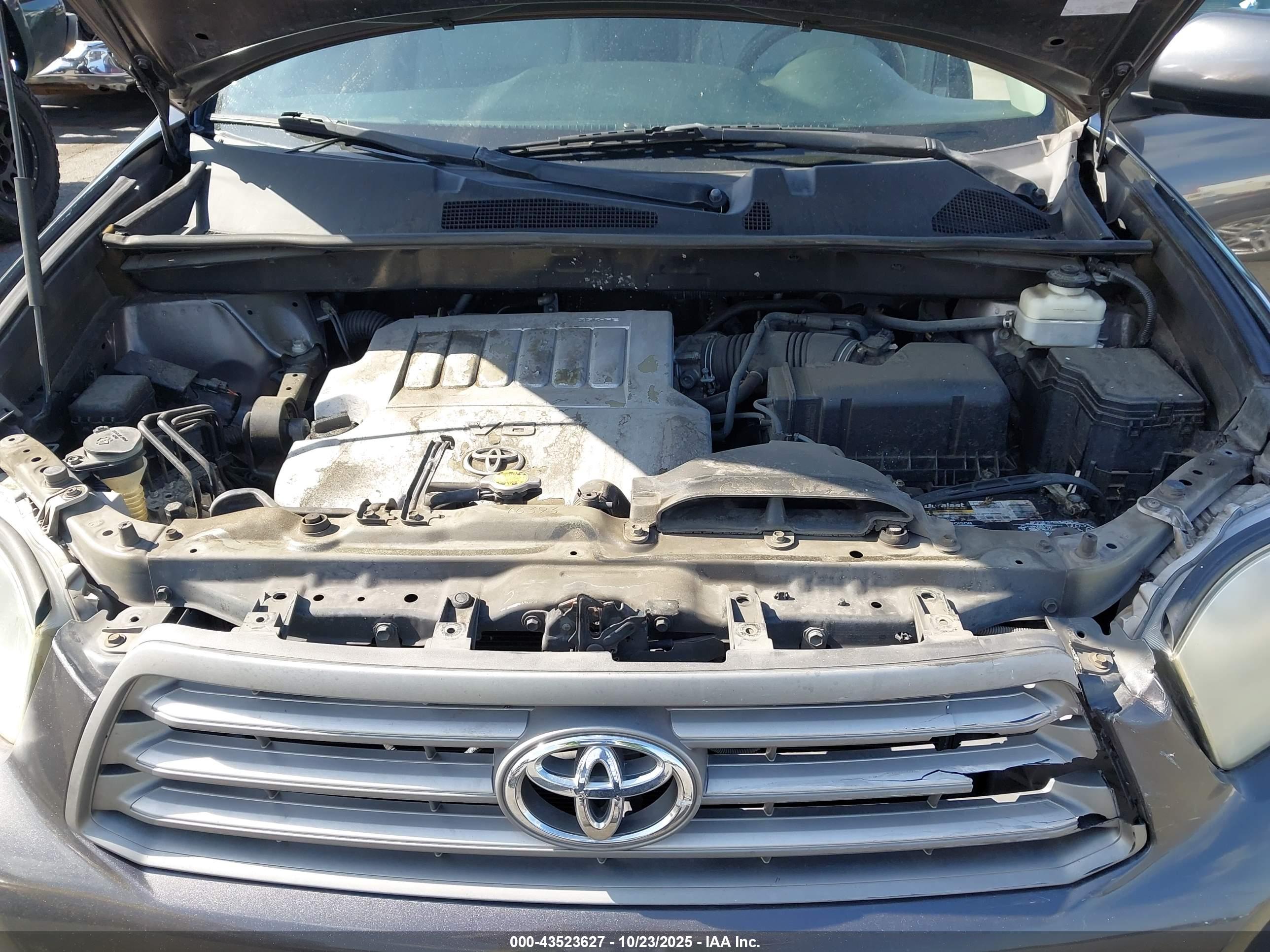 TOYOTA HIGHLANDER image 10