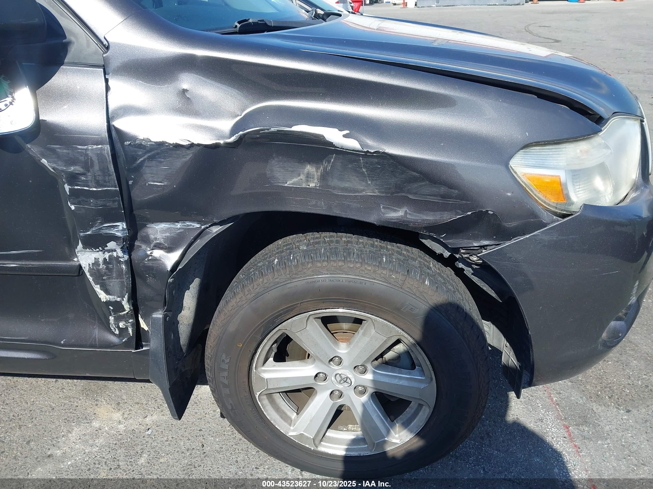 TOYOTA HIGHLANDER image 6