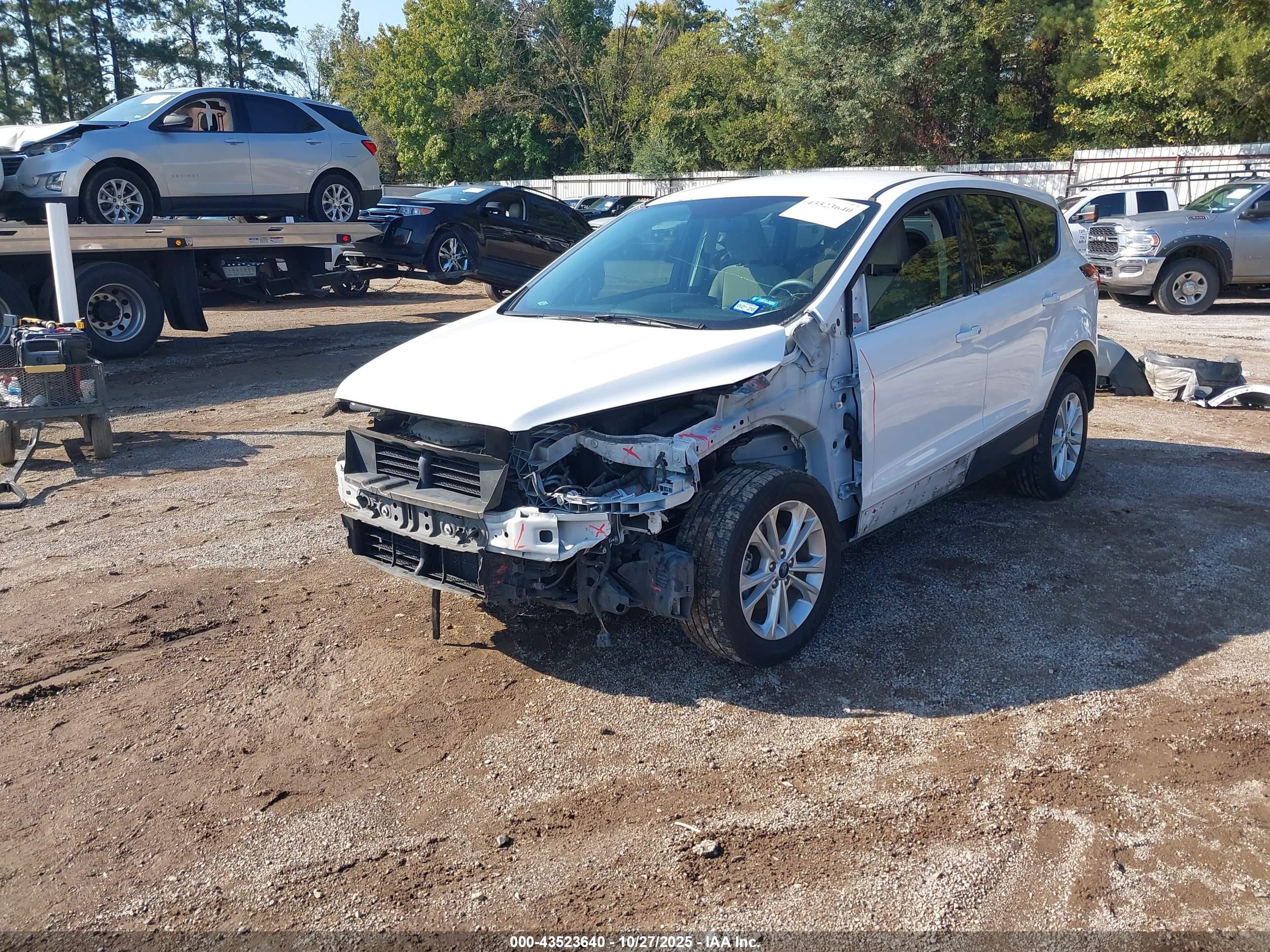 FORD ESCAPE image 6