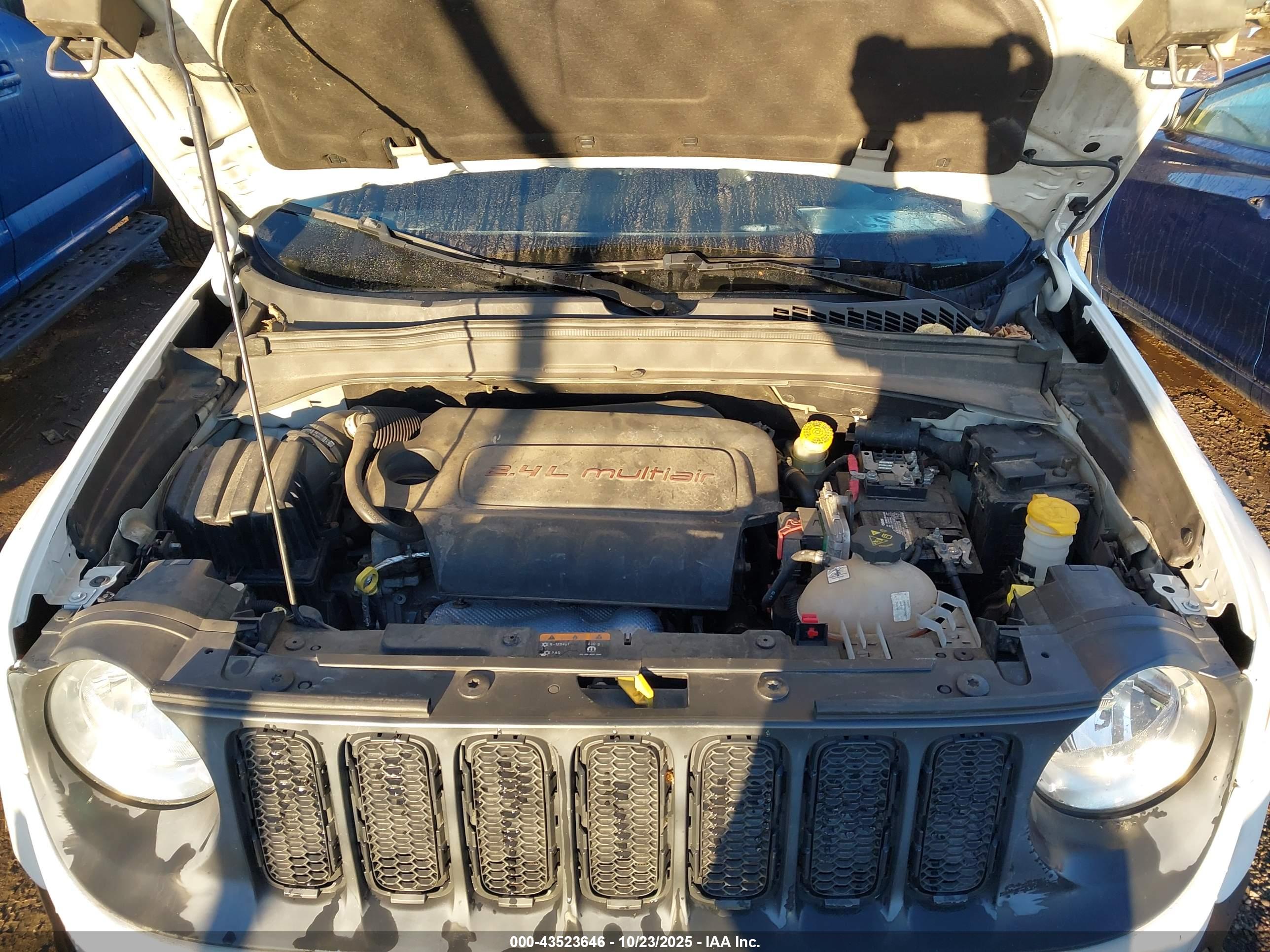 JEEP RENEGADE image 10