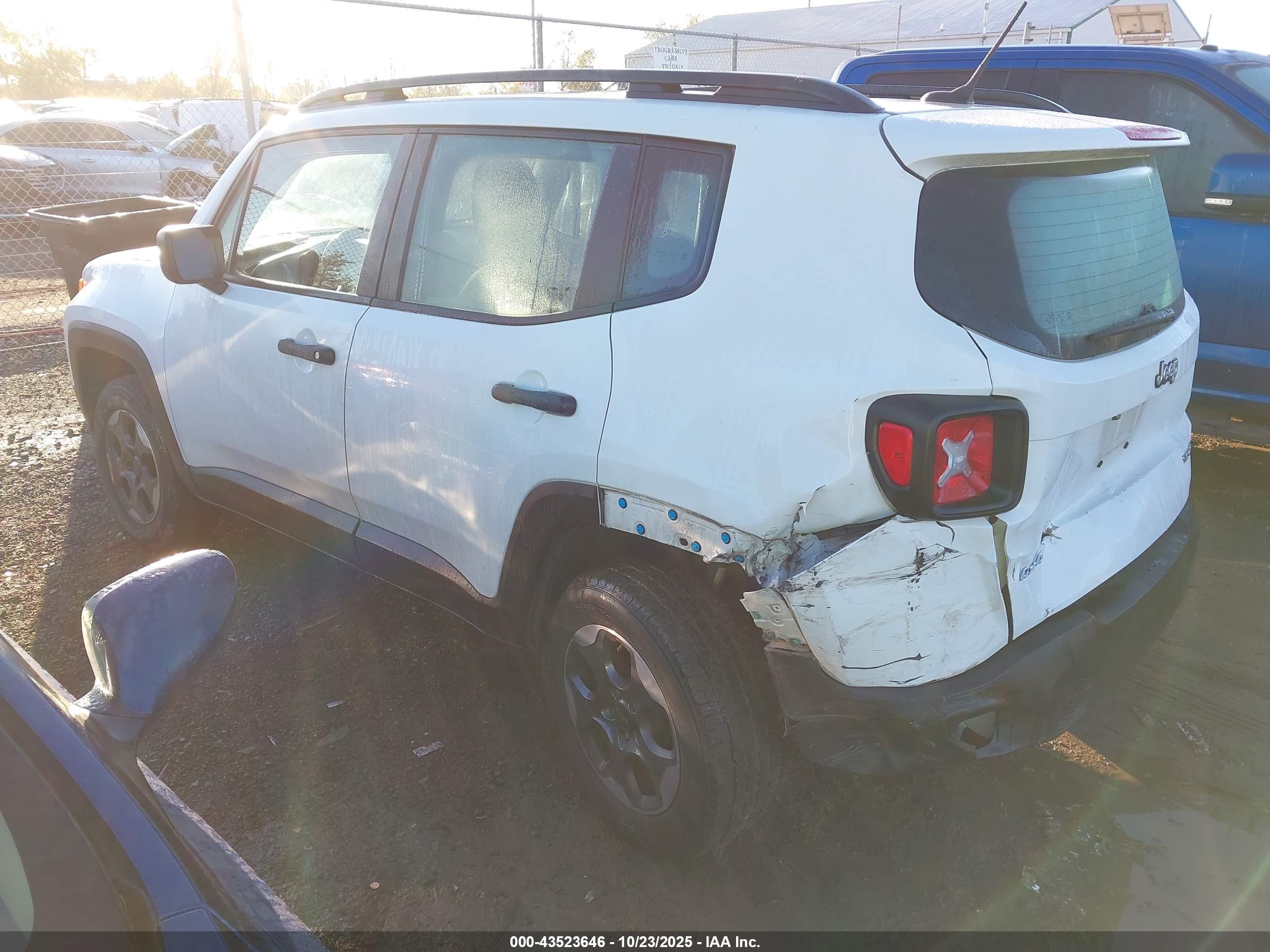JEEP RENEGADE image 3