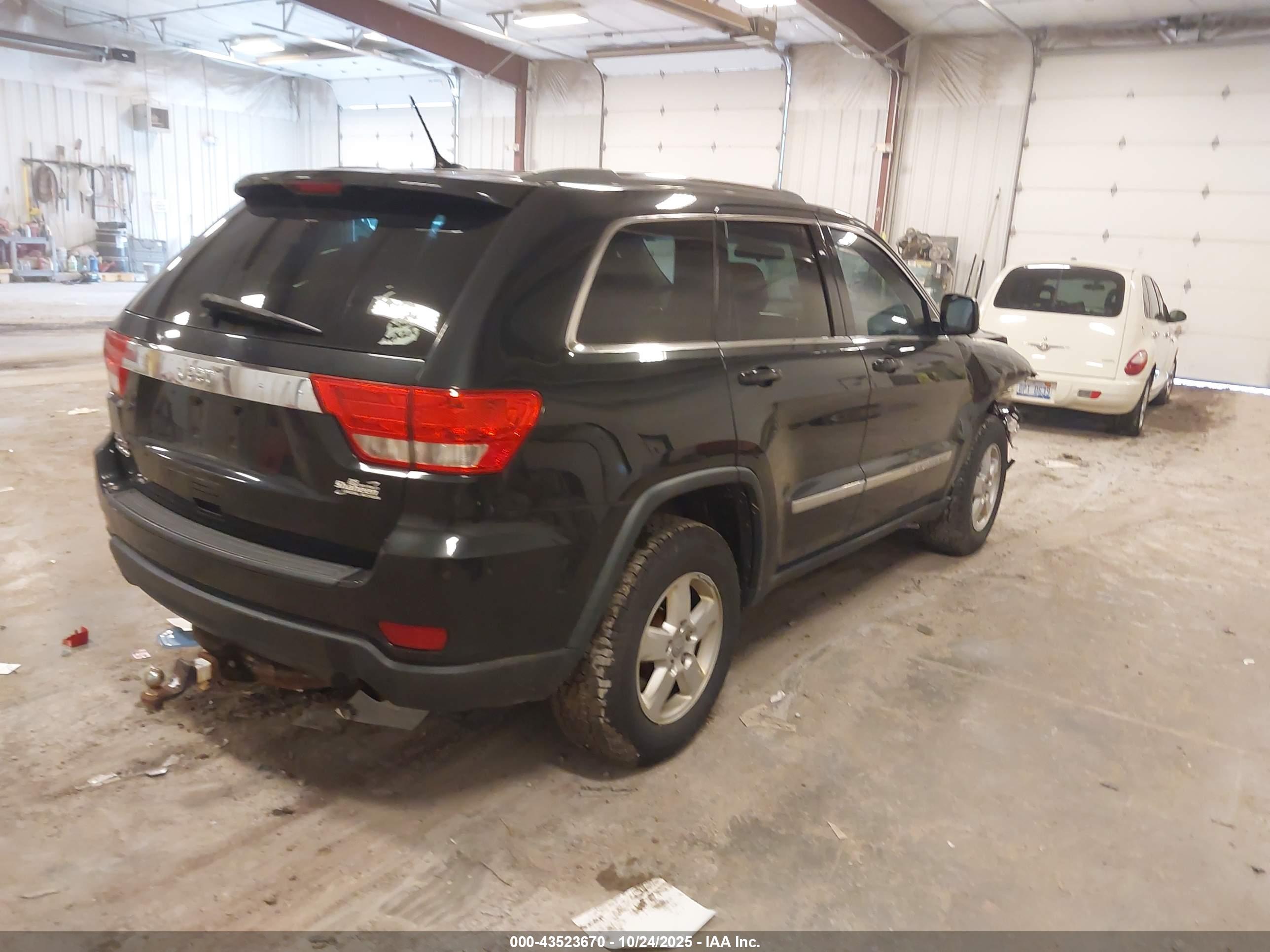 JEEP GRAND image 4