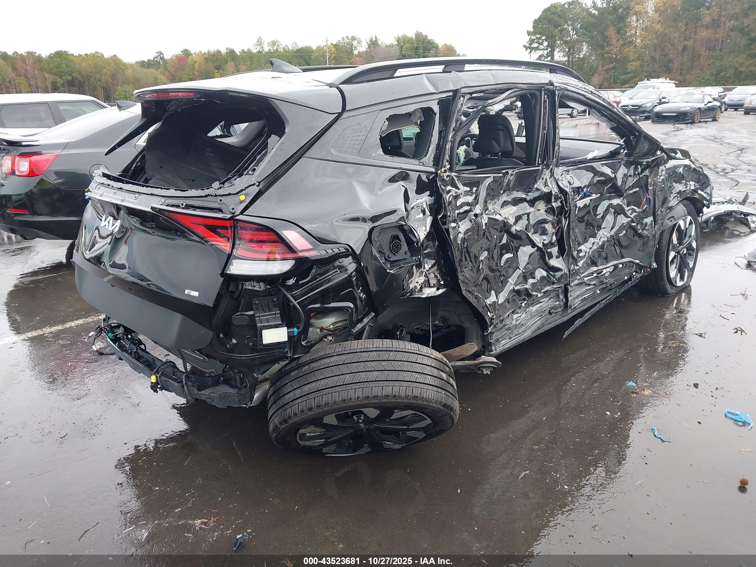 KIA SPORTAGE image 4