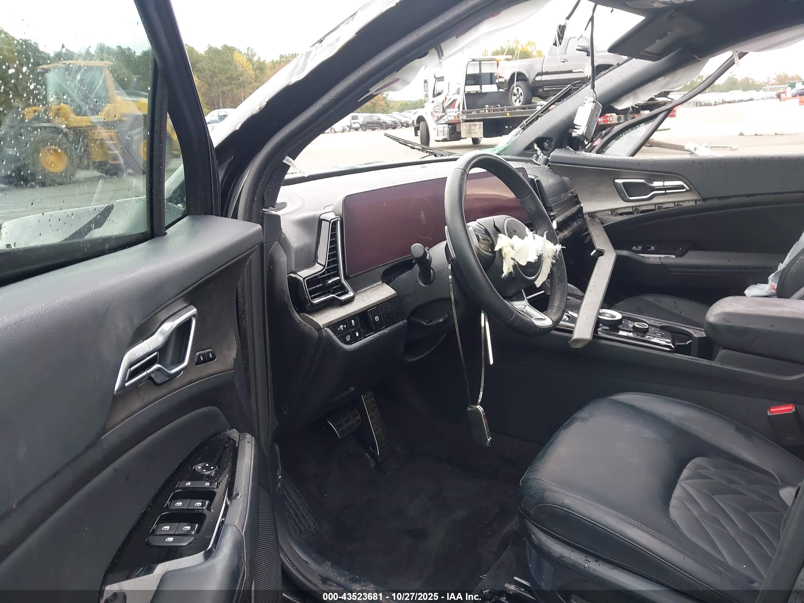 KIA SPORTAGE image 5