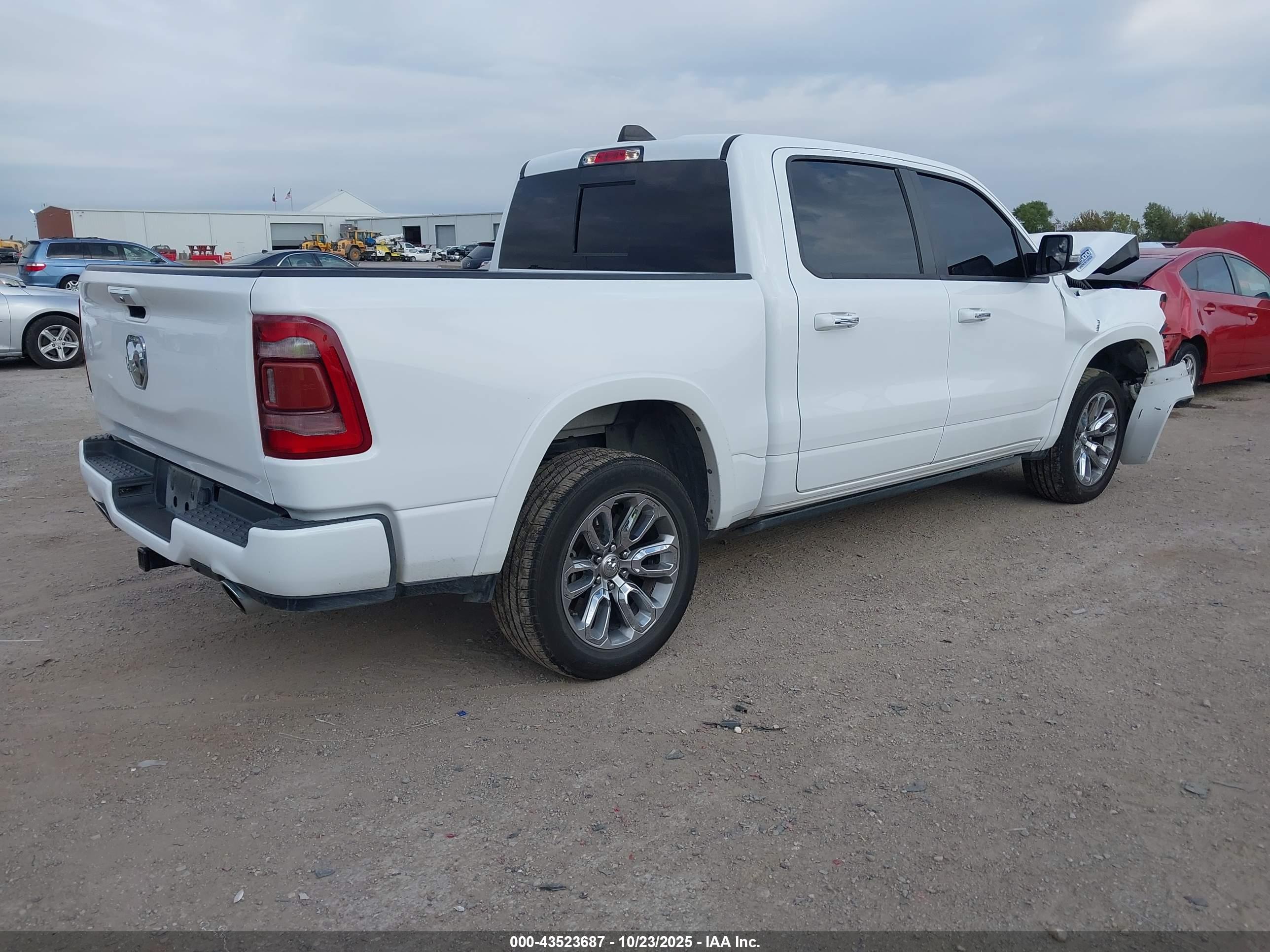 RAM 1500 image 4