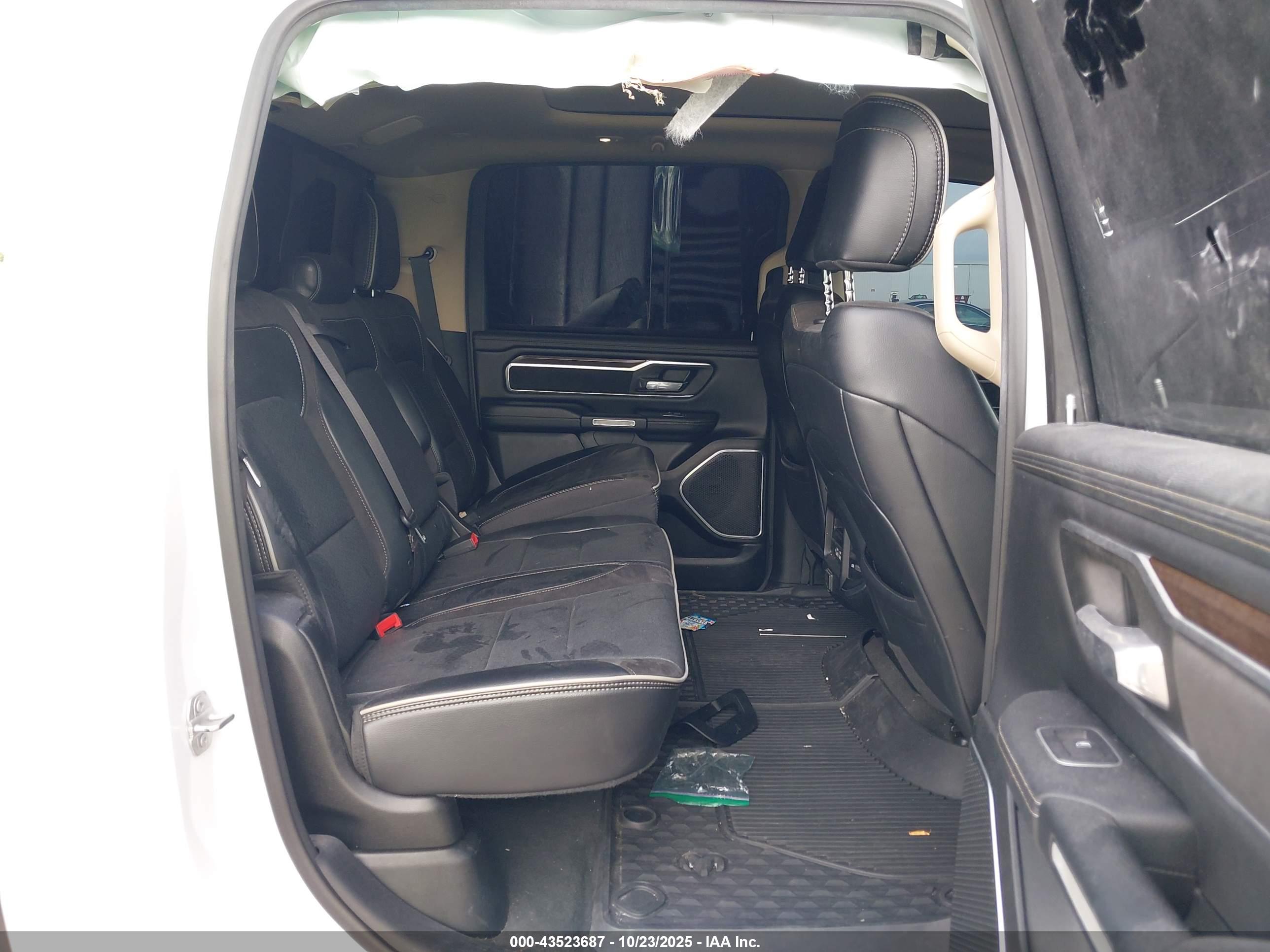 RAM 1500 image 8