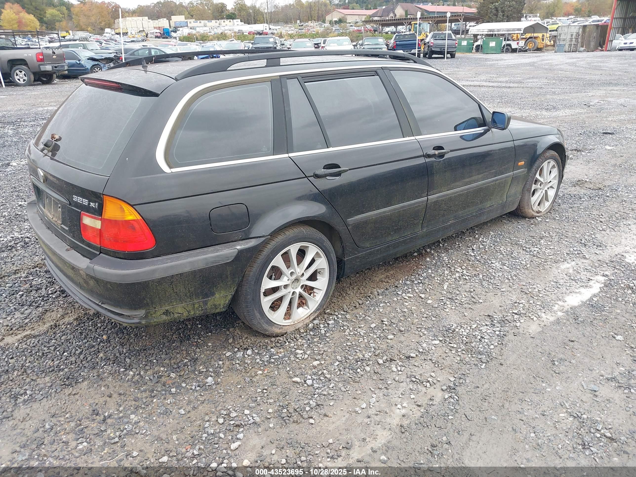 BMW 325I image 4