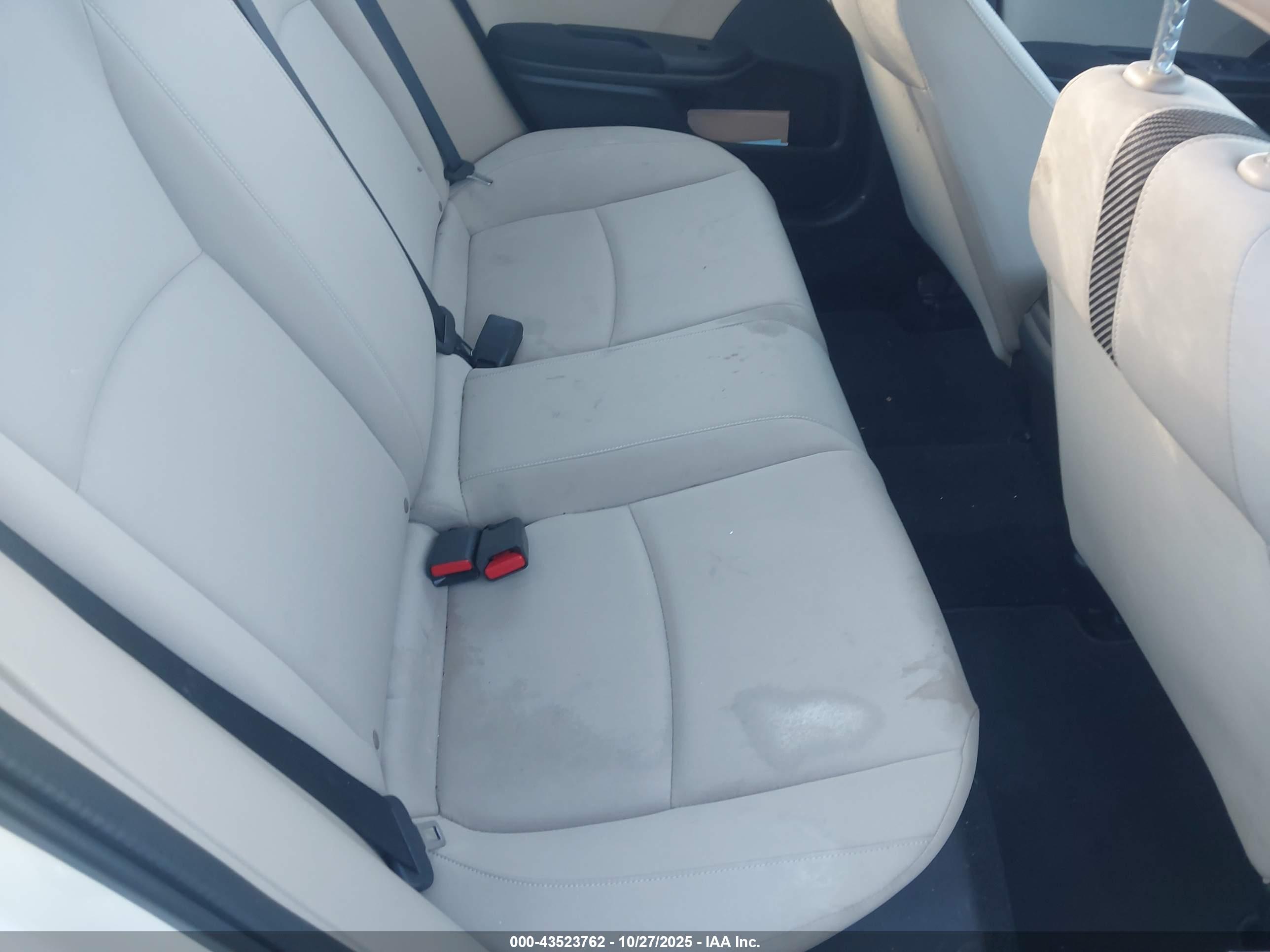 HONDA CIVIC image 8
