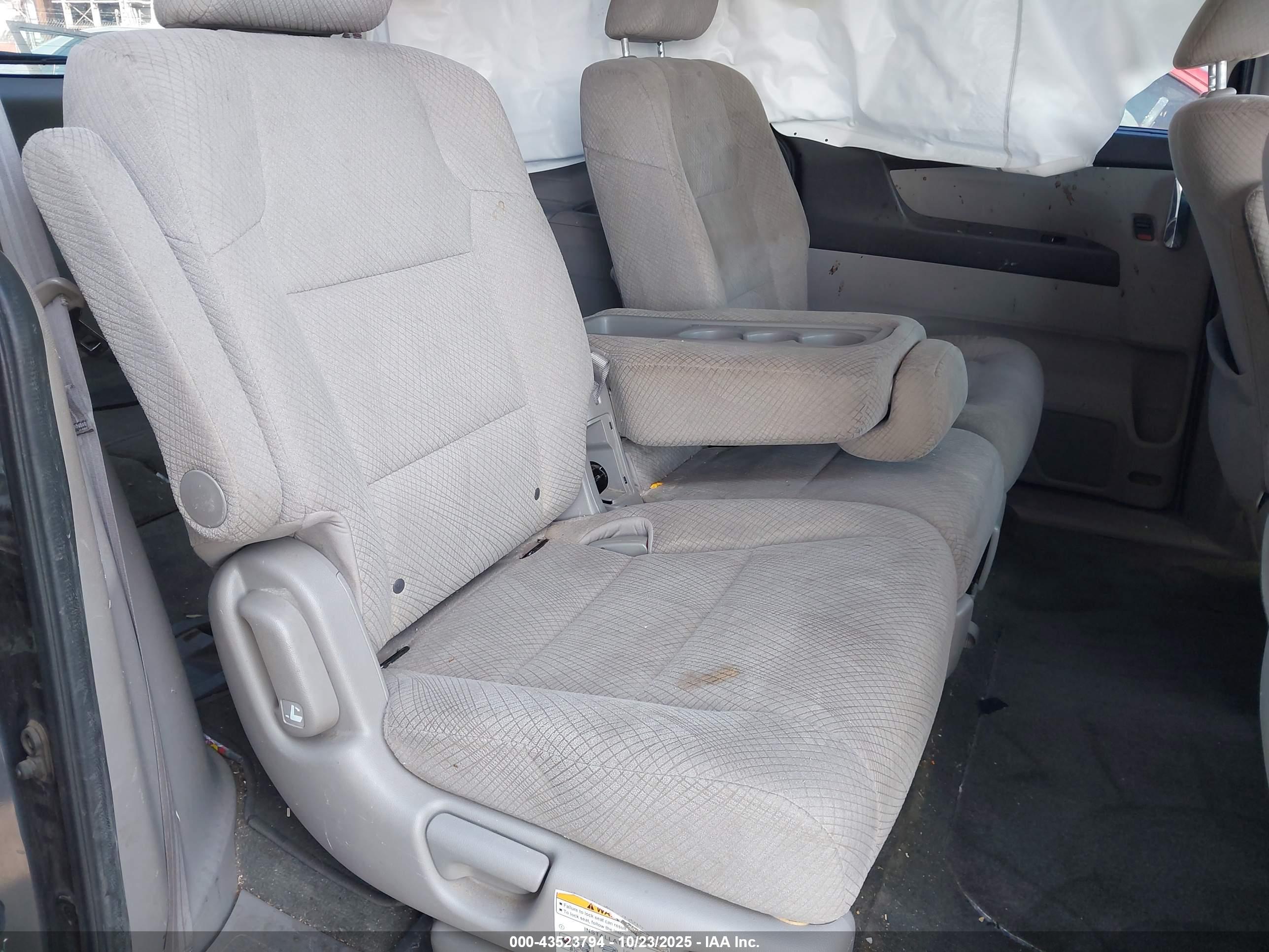 HONDA ODYSSEY image 8