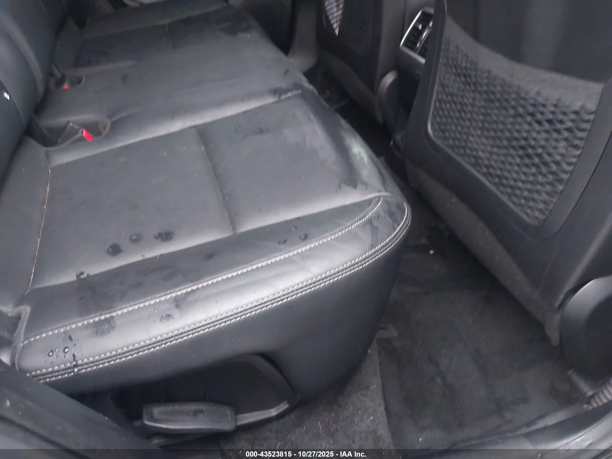 KIA SPORTAGE image 8